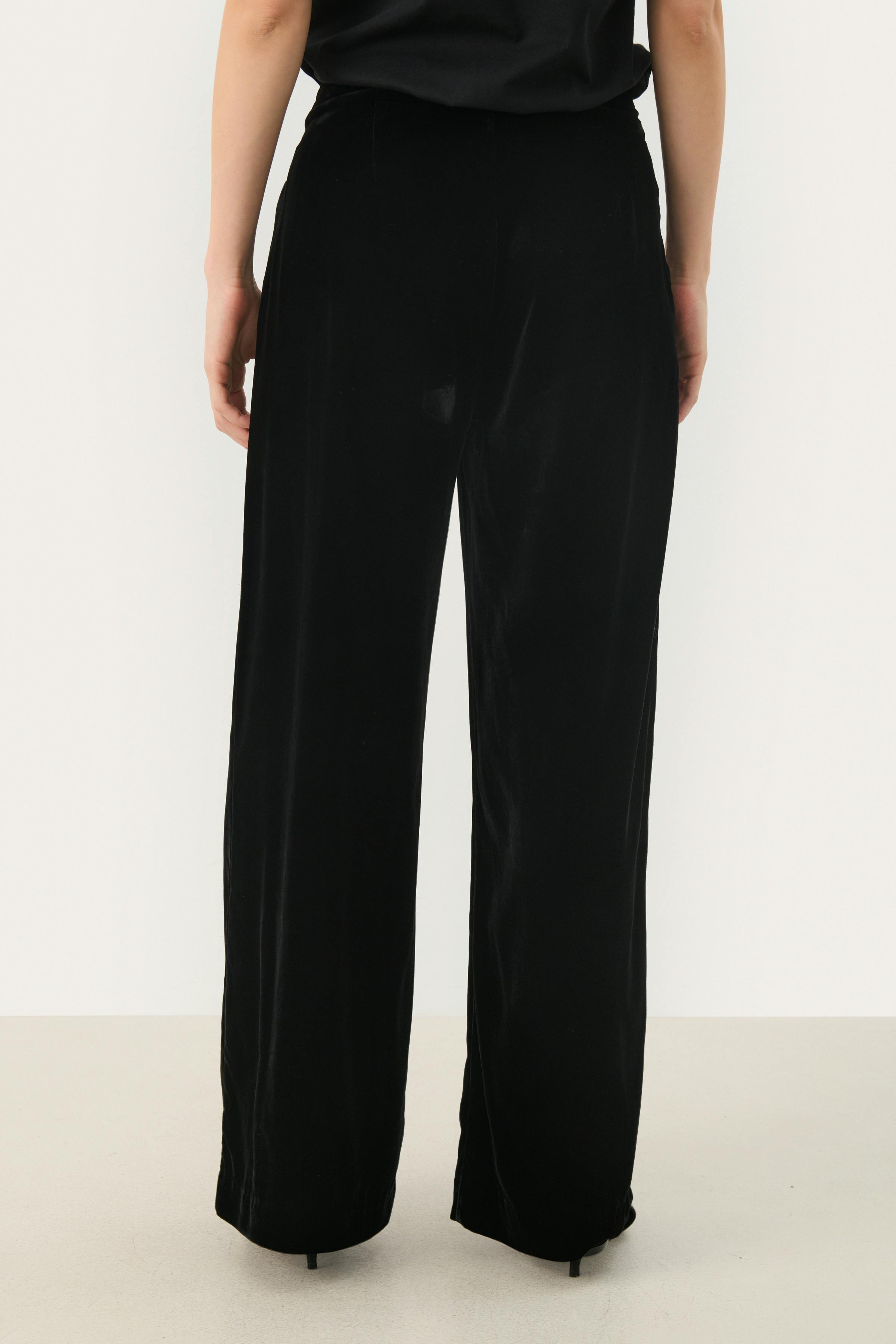 NinneaPW Velvet Trousers LOOKBOOK BACK 30309039-194008