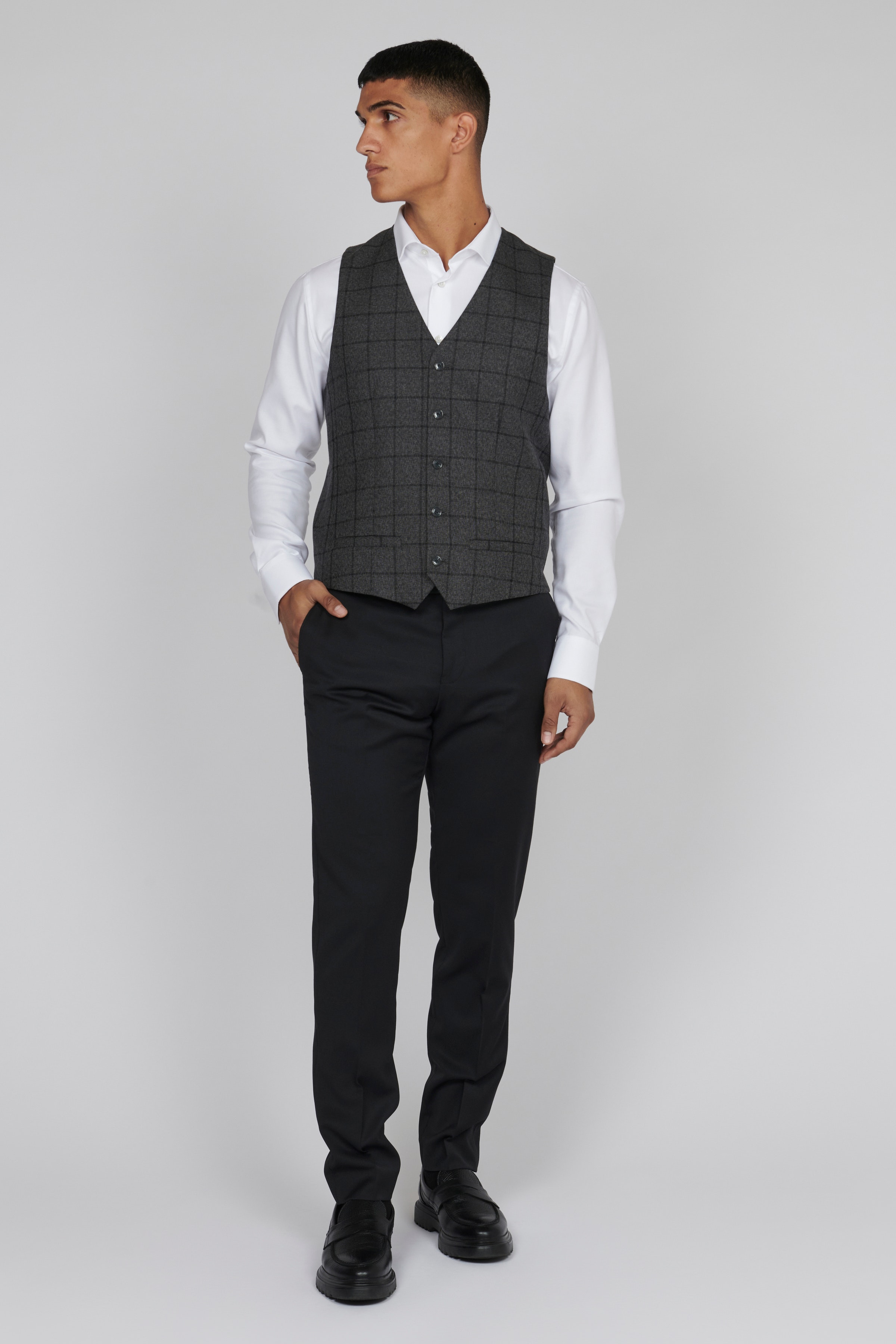 MAbreck Waistcoat LOOKBOOK FRONT 30206506-300270