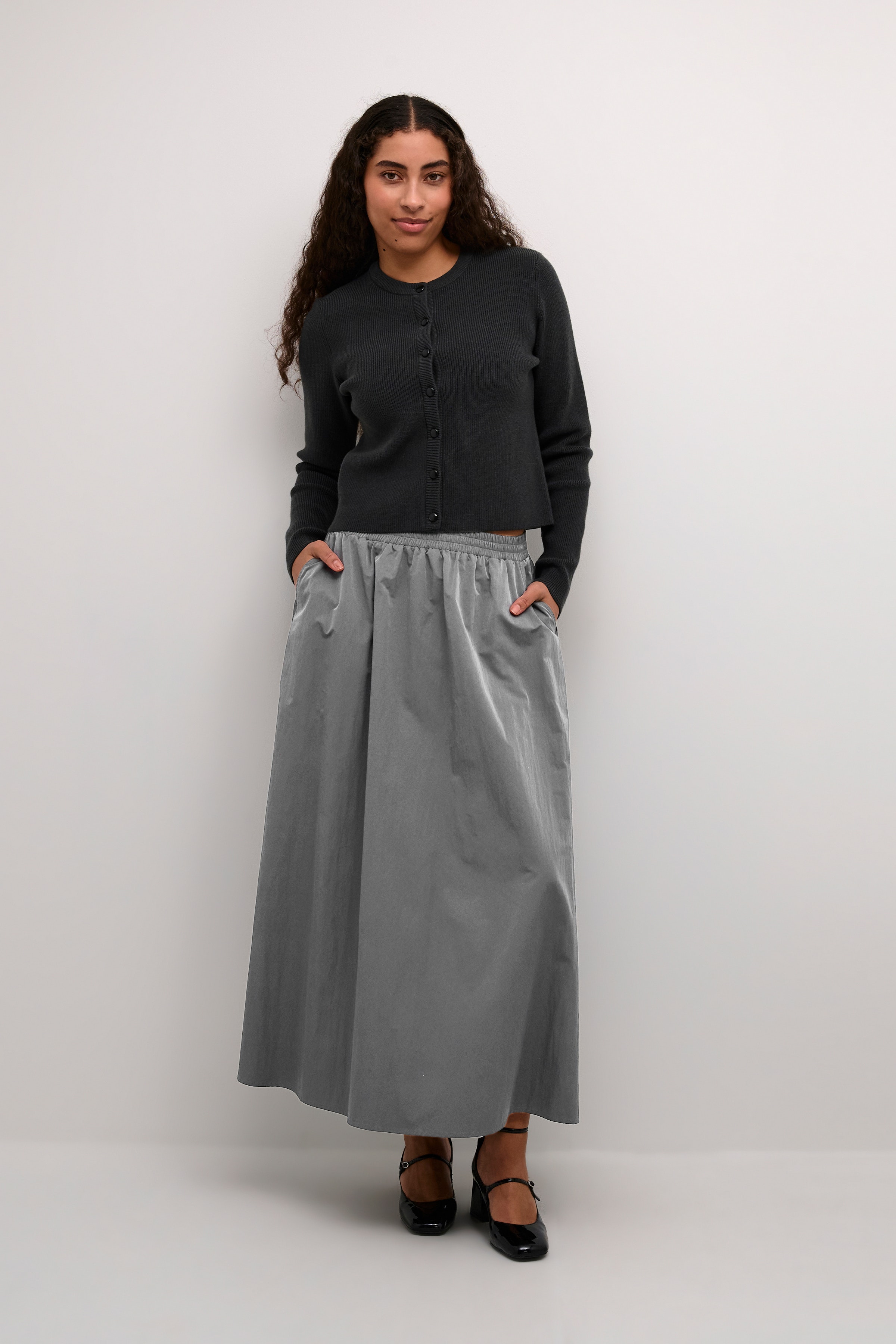 KAevi Skirt LOOKBOOK FRONT 10552315-190205