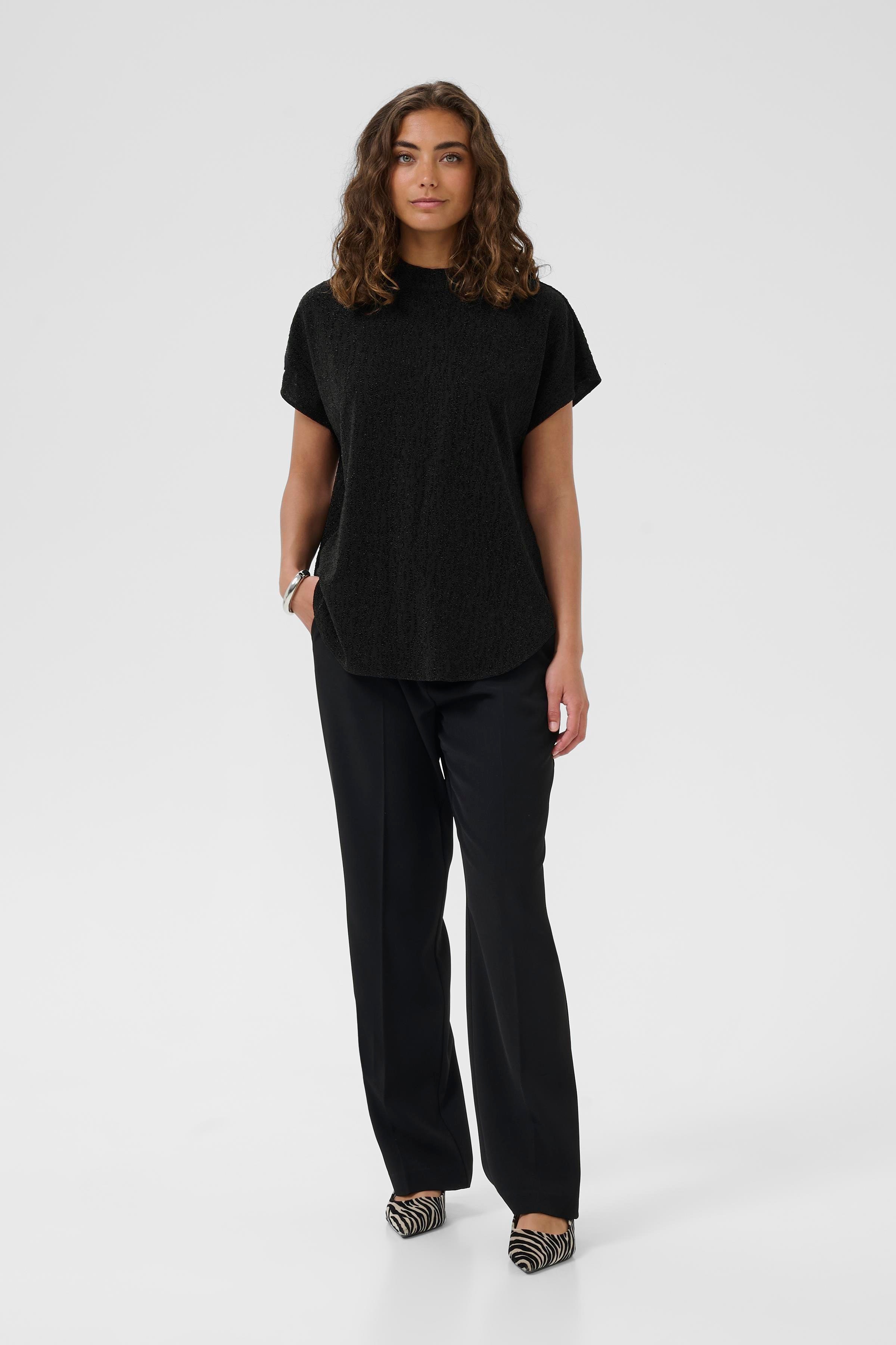CUakari Blouse LOOKBOOK FRONT 50112533-500012