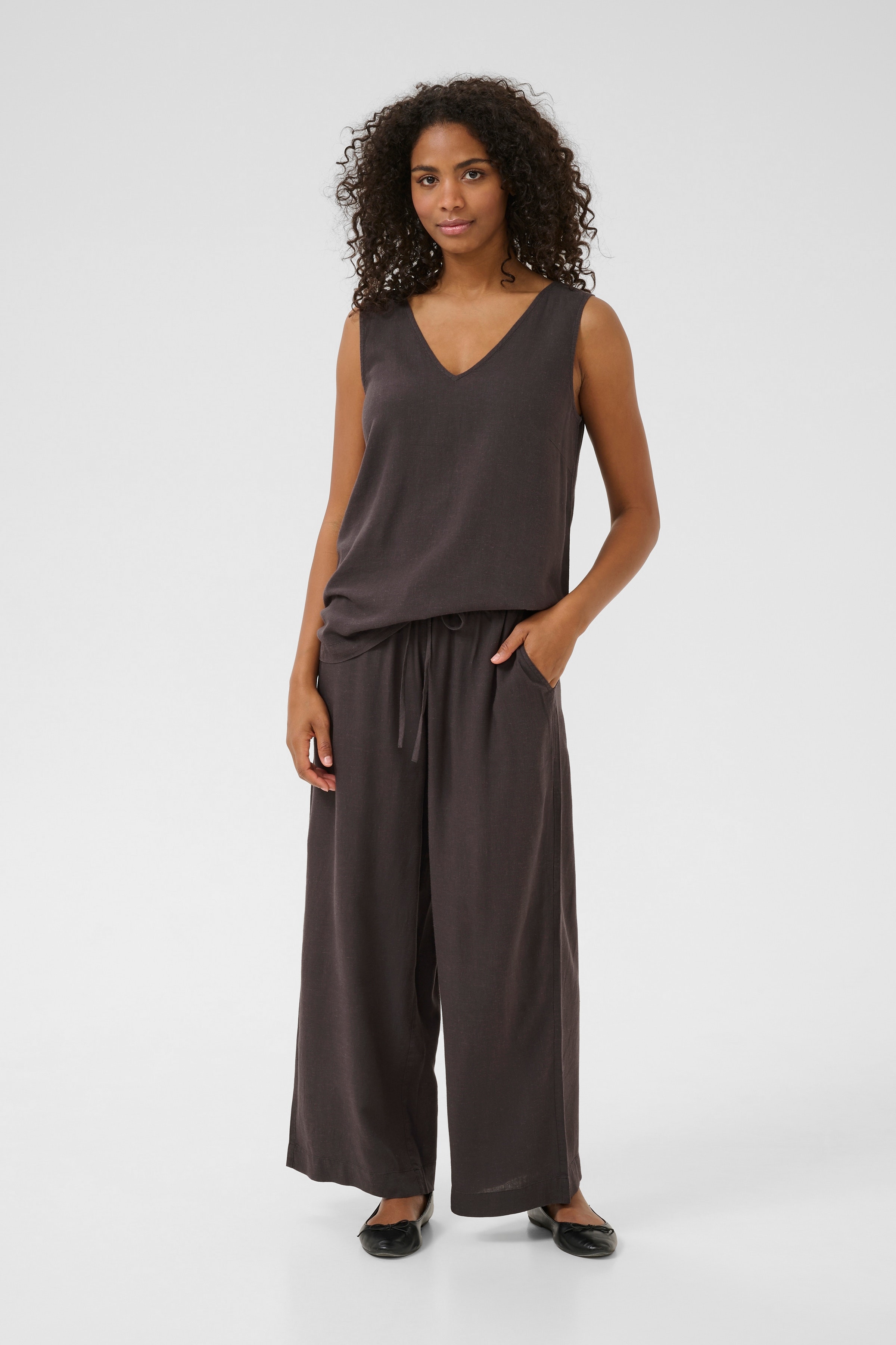 KAmilia Lin Bukser LOOKBOOK FRONT 10509666-190205
