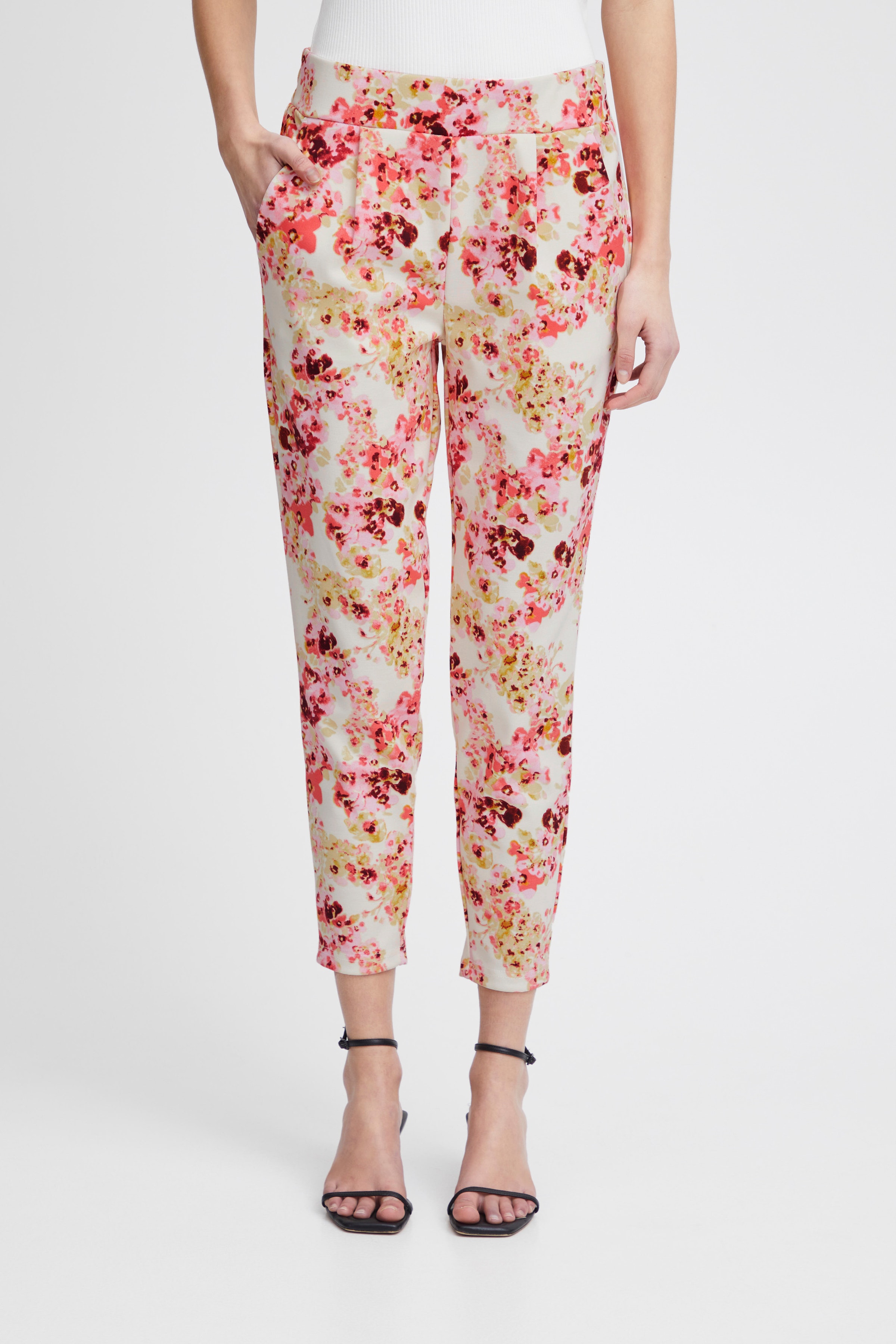 IHKATE Bukser LOOKBOOK FRONT 20121147-203042