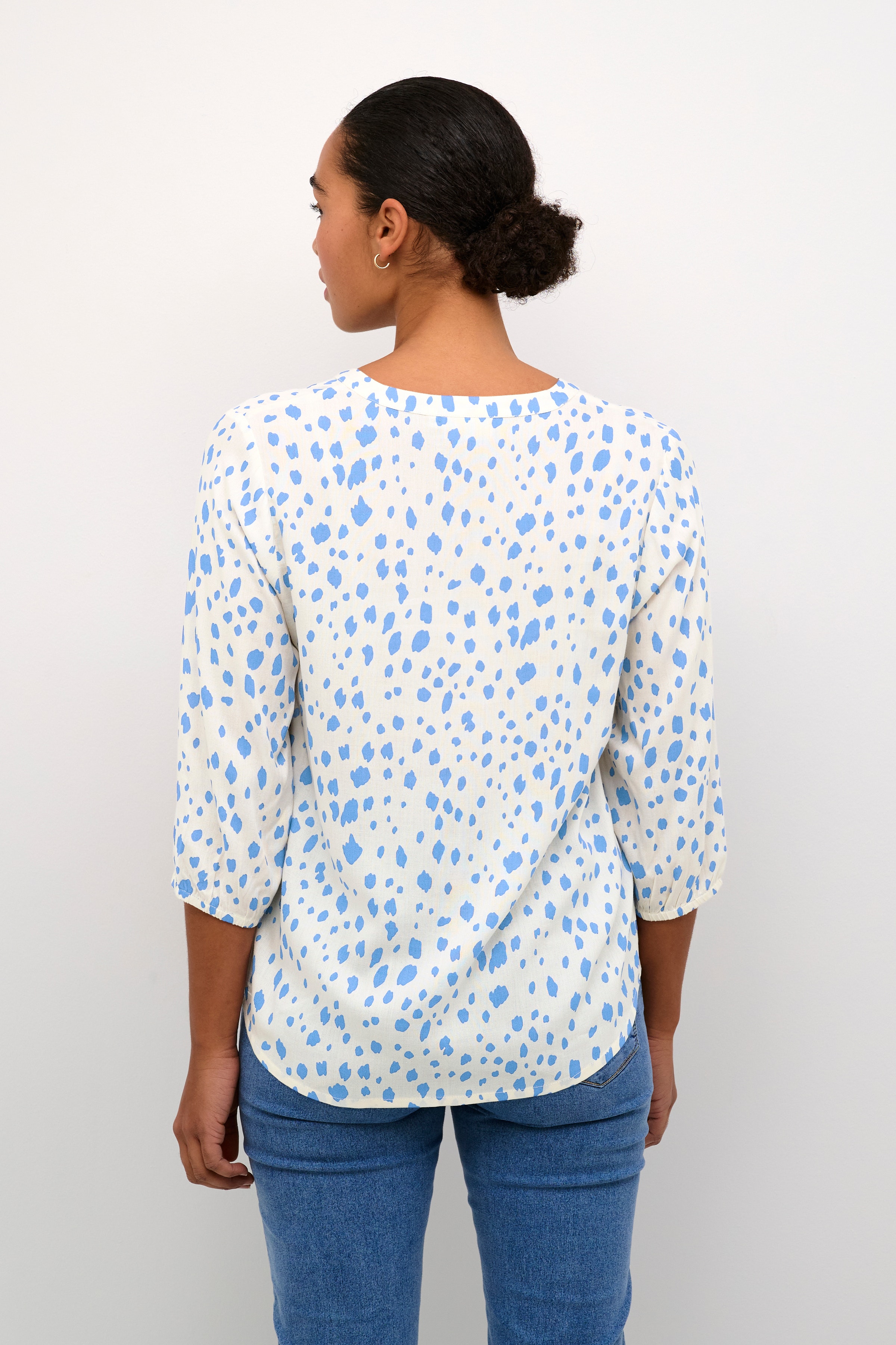 KAclaire Bluse LOOKBOOK BACK 10508704-106366