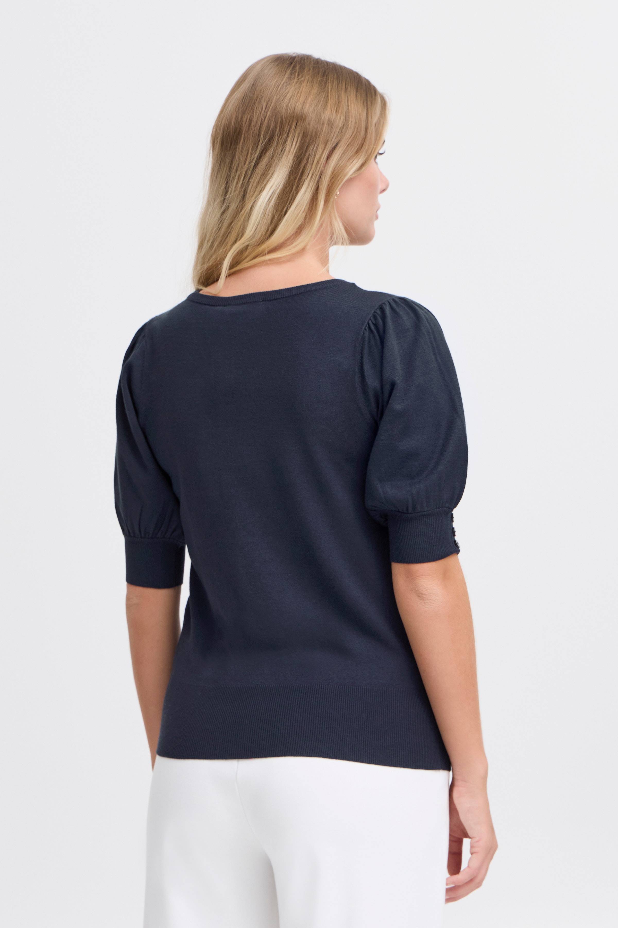FRZUBASIC Pullover LOOKBOOK BACK 20615475-194010