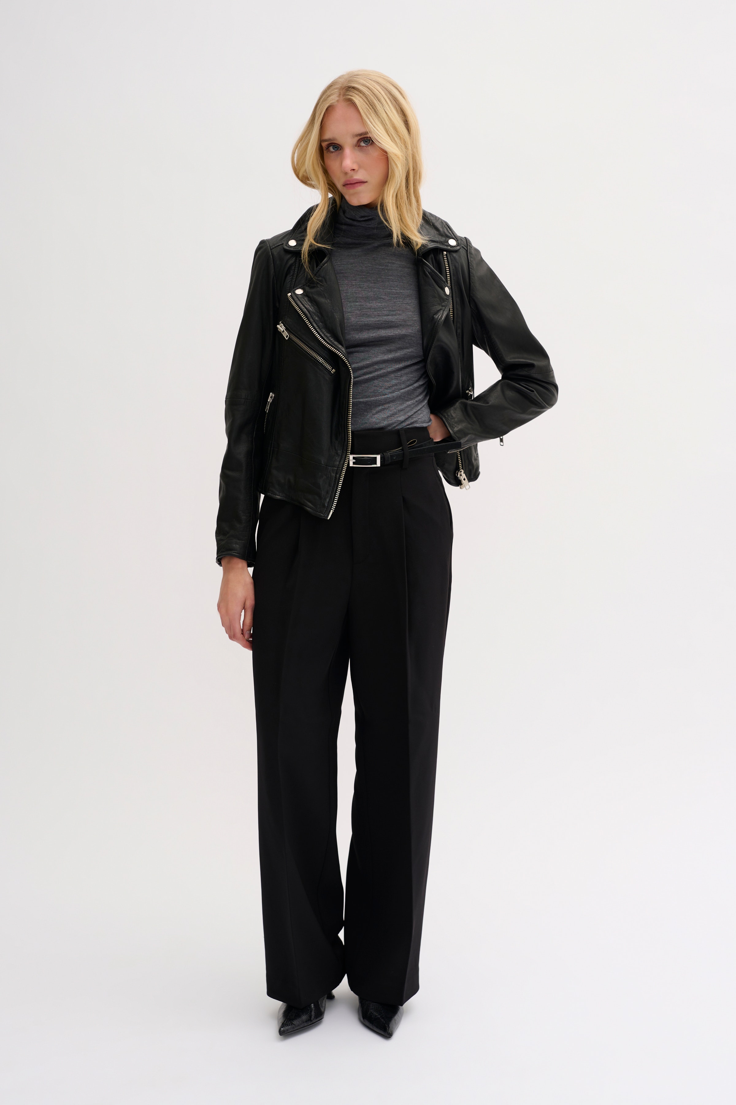 02 Causal jas LOOKBOOK FRONT 10703580-100031