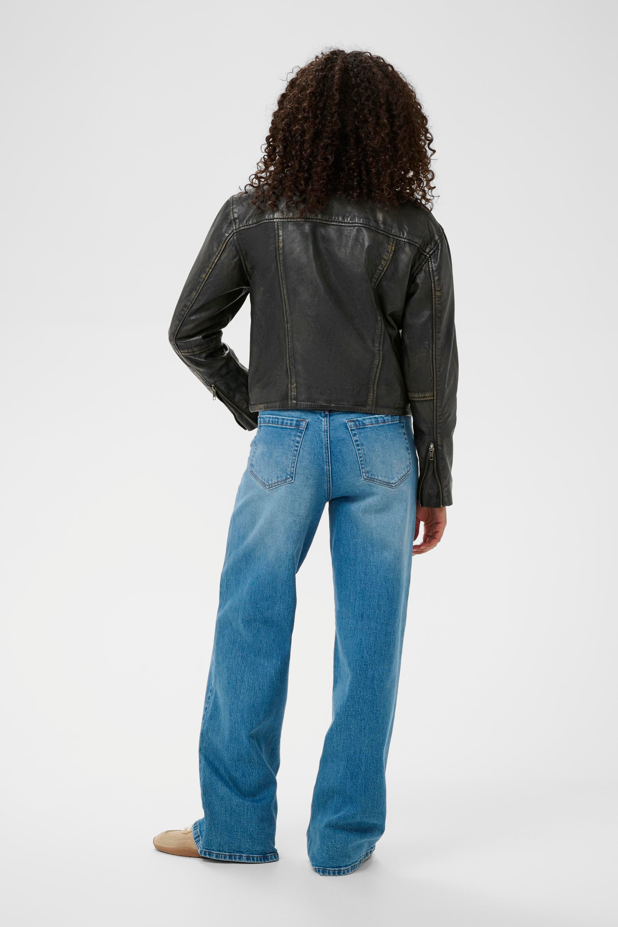 KAjane Outerwear LOOKBOOK BACK 10508826-106102