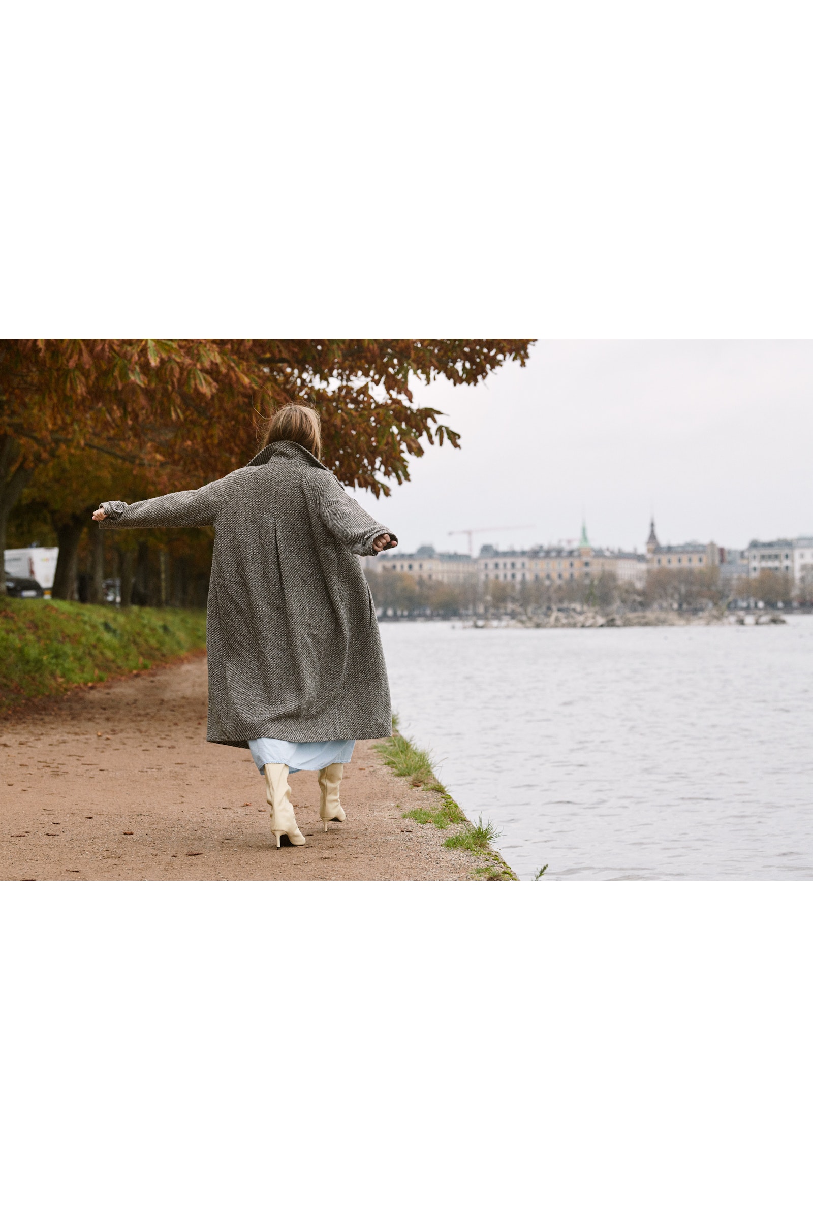 FawnSZ Frakke LOCATION NONE 30513273-1739141