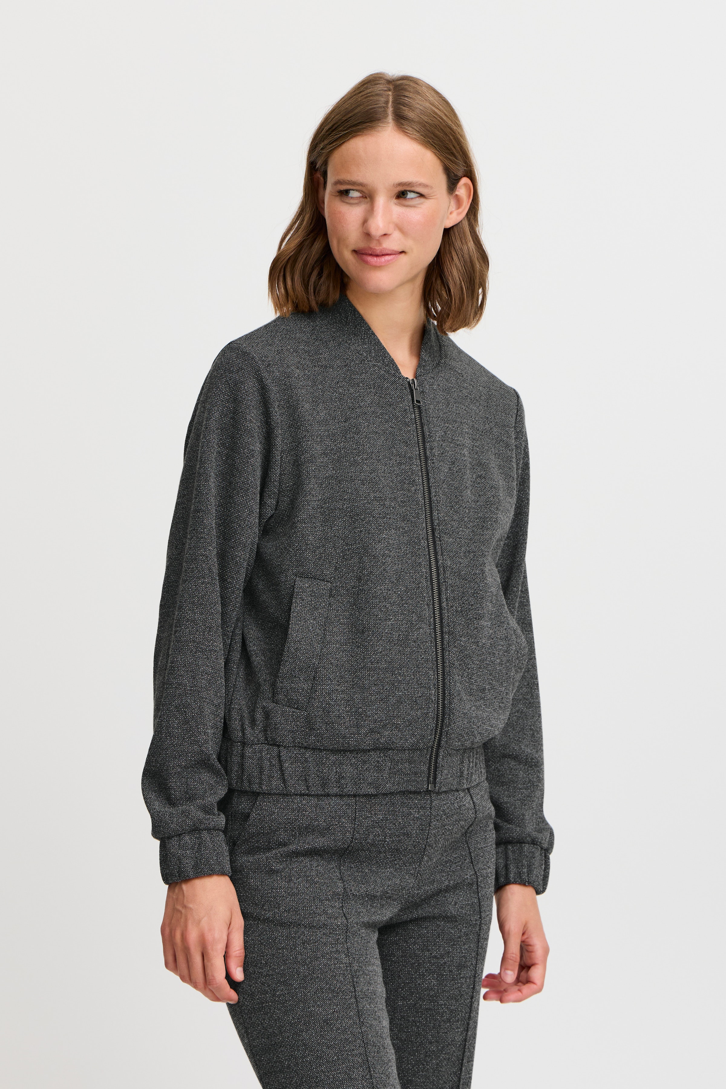 BYROWAN Cardigan LOOKBOOK FRONT 20815724-200452