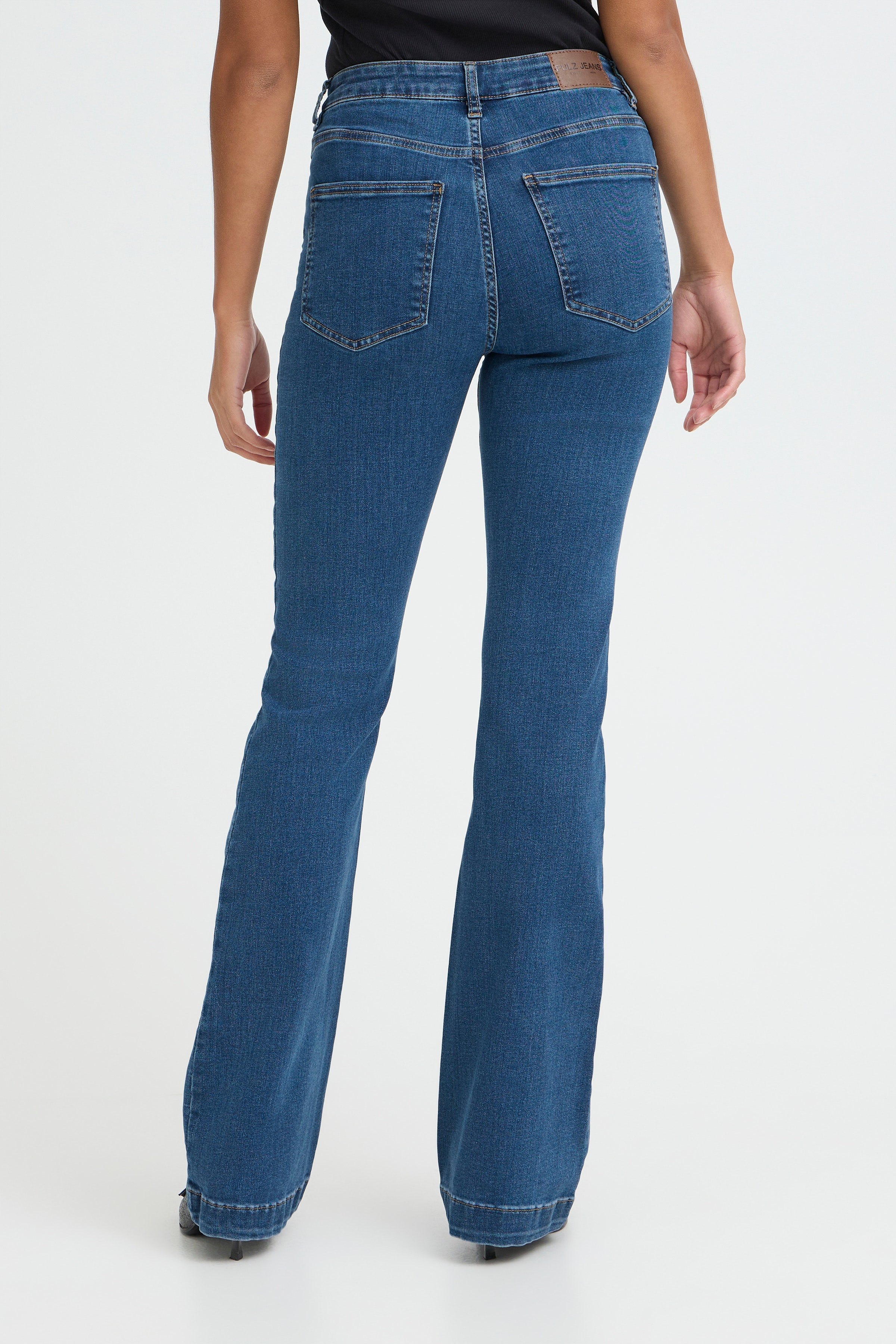 PZBECCA Jeans LOOKBOOK BACK 50207285-200005