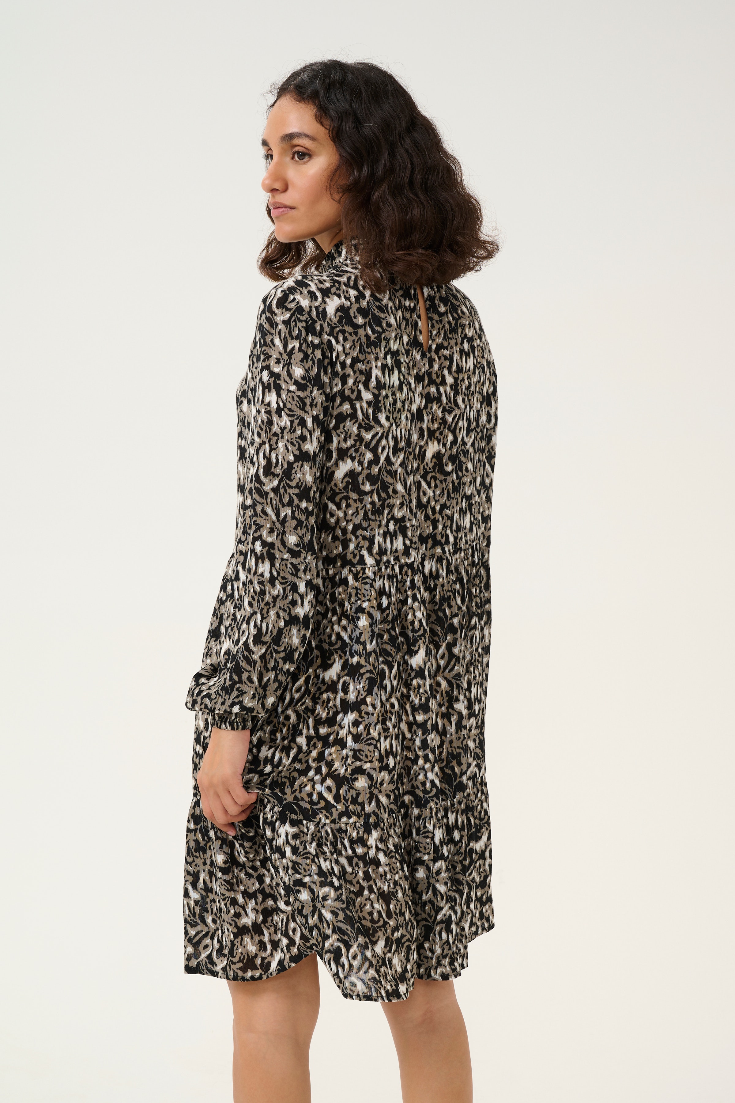 KAriani Kjole LOOKBOOK BACK 10507188-106991