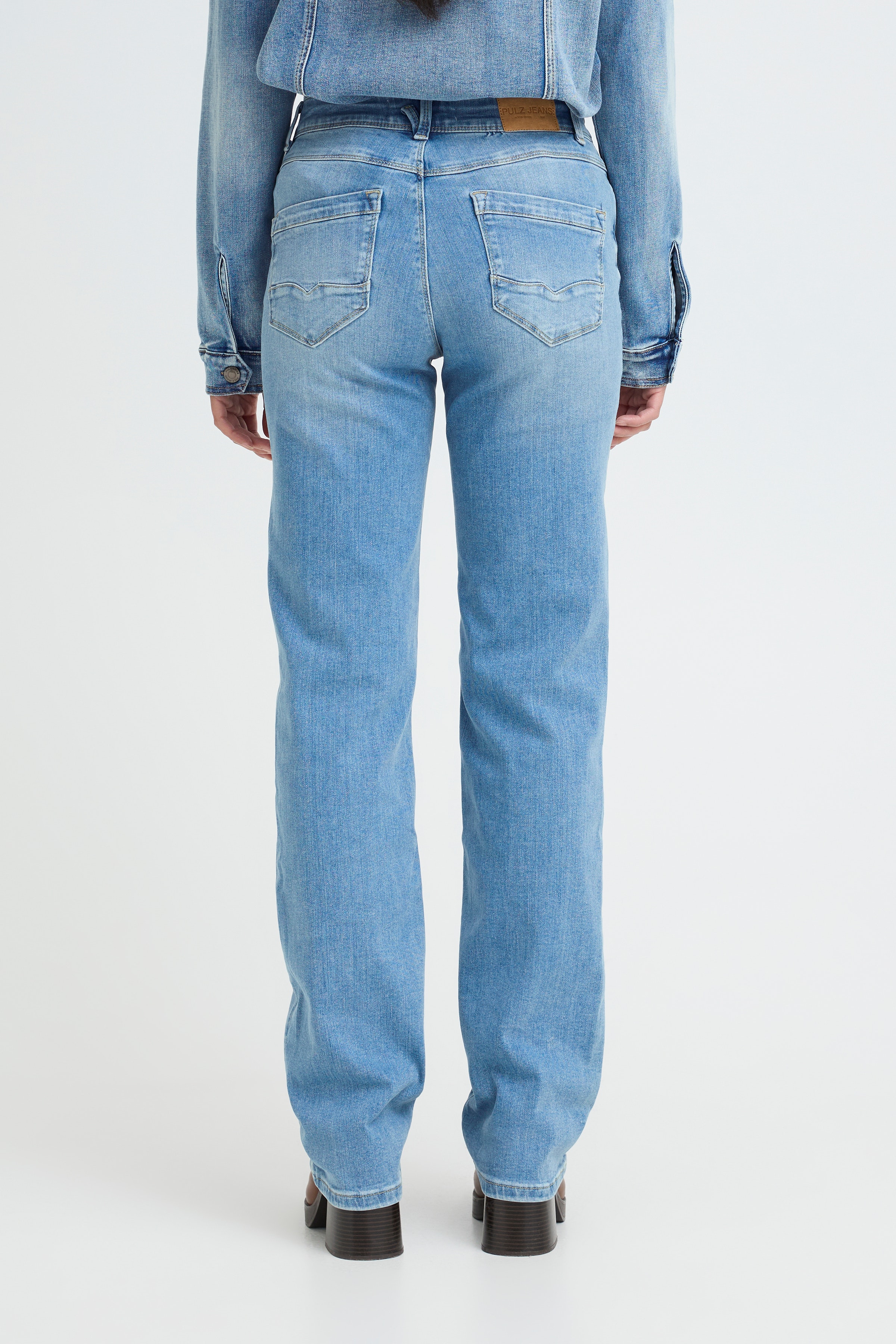 PZKAROLINA HW Jeans Straight Leg LOOKBOOK BACK 50205580-200008