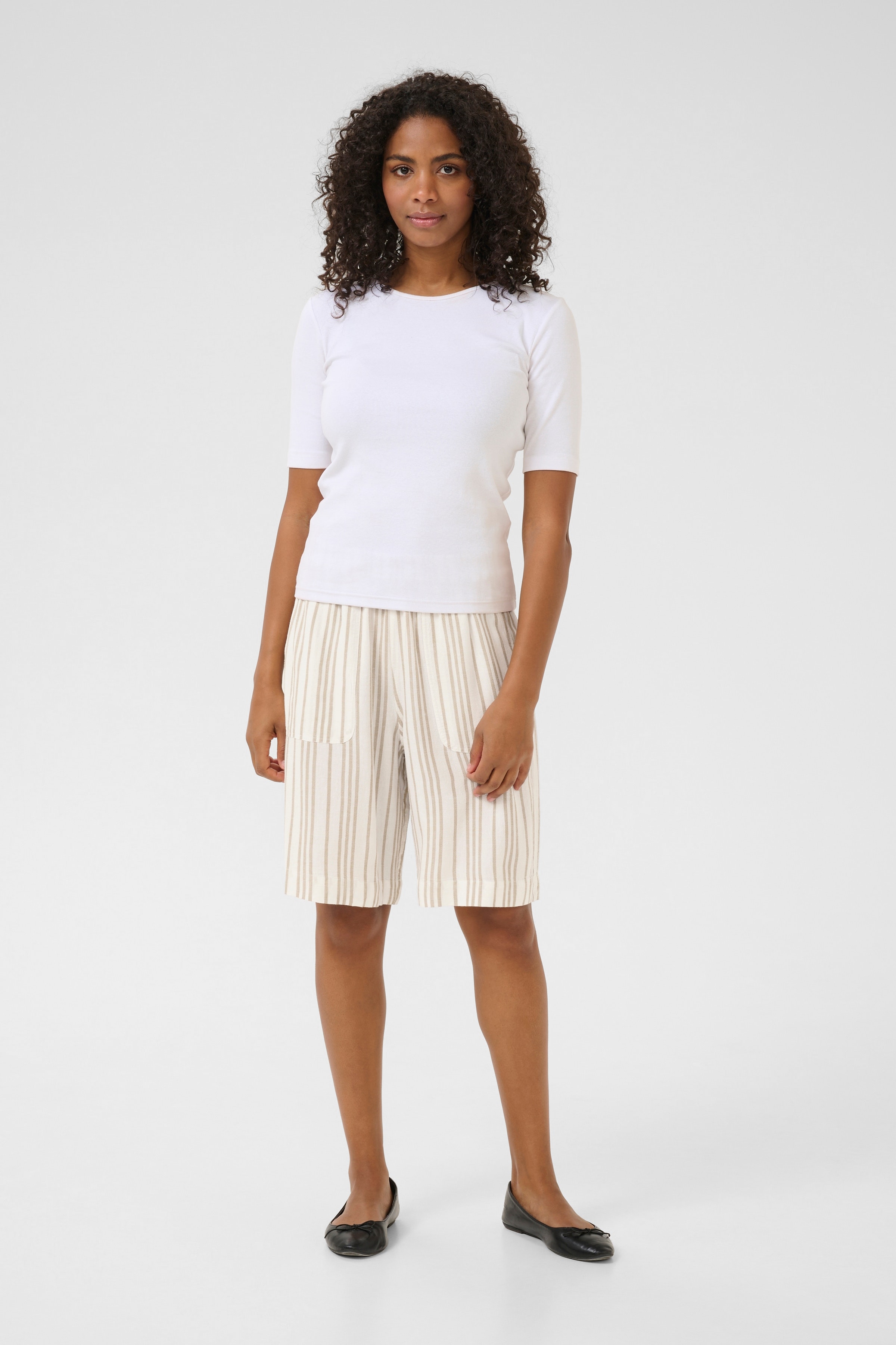 KAmilia Lin Shorts LOOKBOOK FRONT 10509668-107125