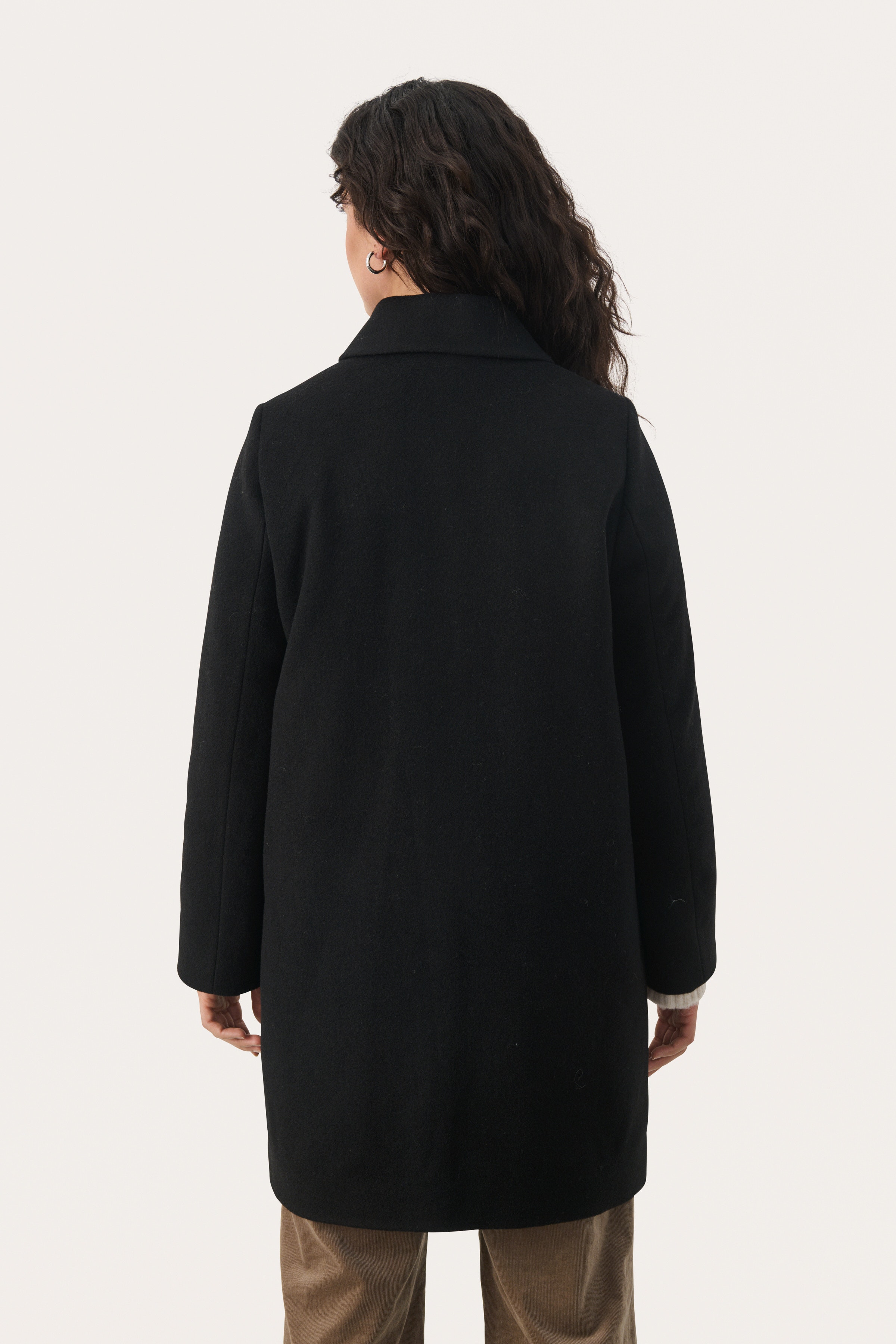 LilahPW Coat LOOKBOOK BACK 30309169-194008