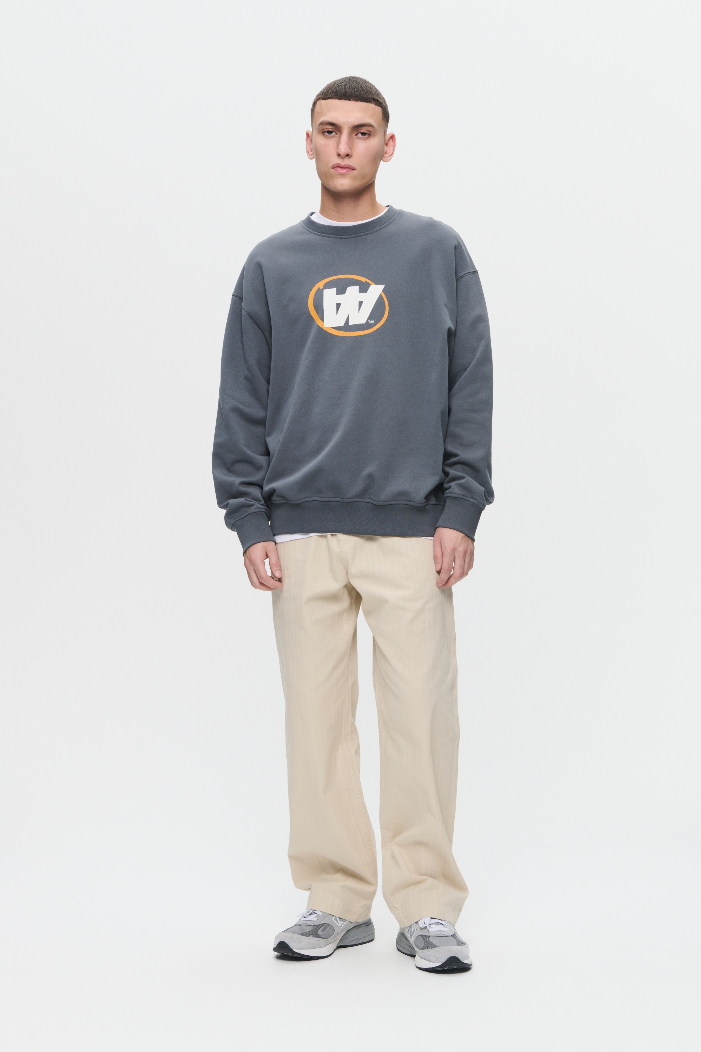 WWNoel Sweatshirt LOOKBOOK FRONT 30250474-W1032