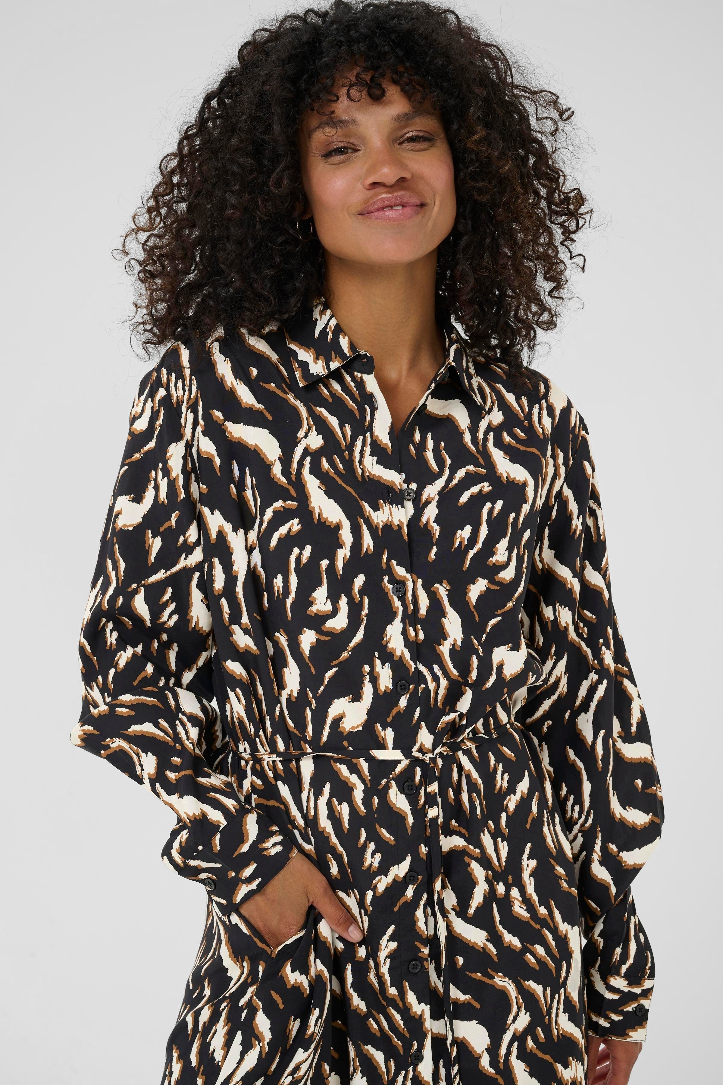 KAmille Kjole LOOKBOOK DETAIL 10510518-108271