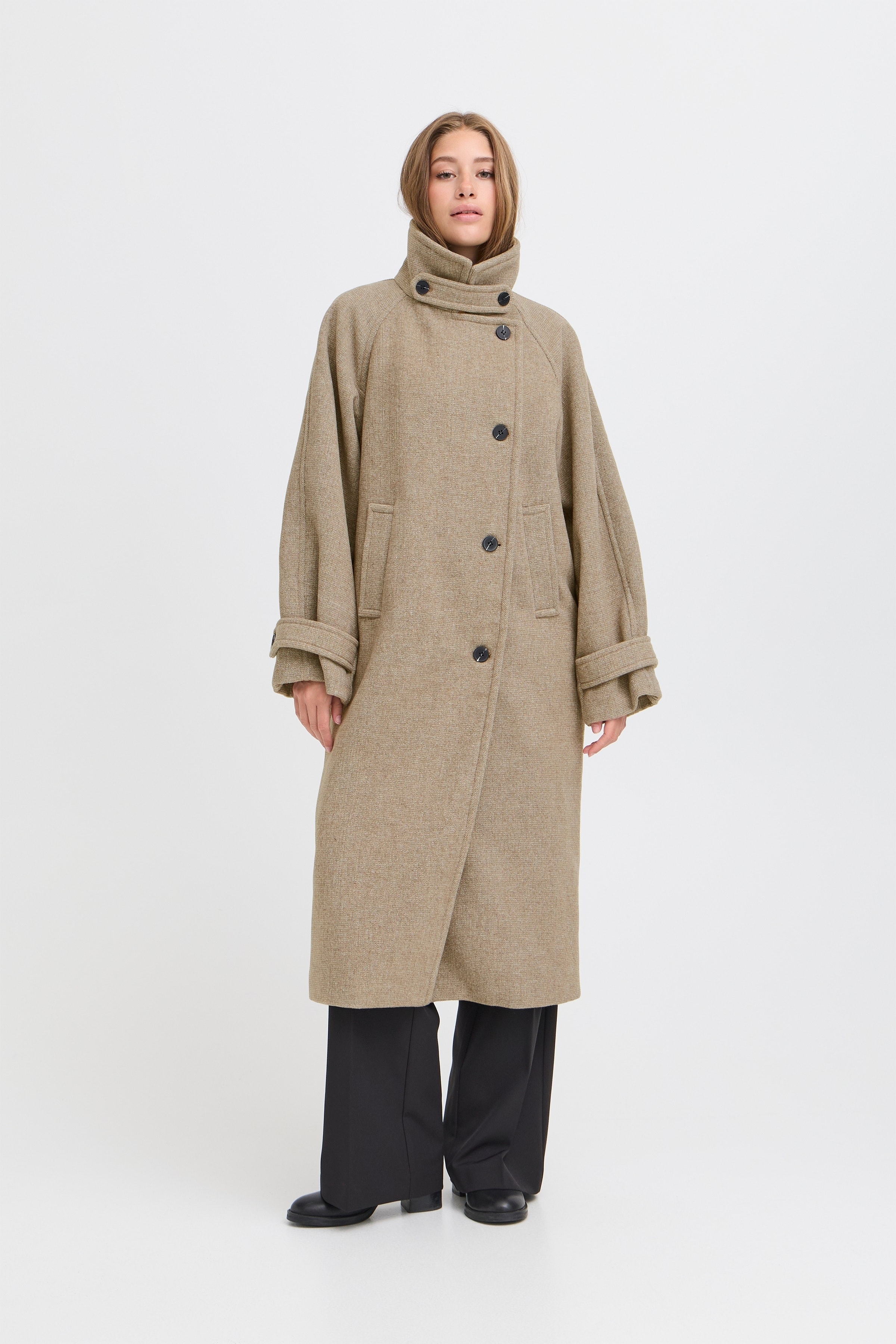 IHGAZIVA Outerwear LOOKBOOK FRONT 20121199-1713111