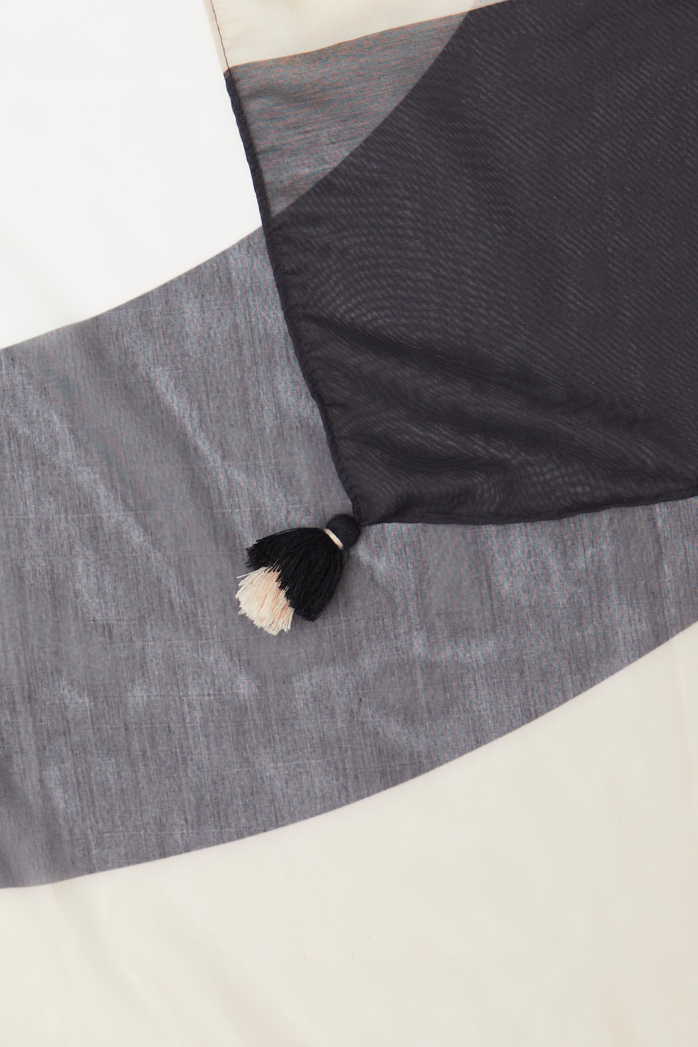 IAKANDI Skjerf PACK DETAIL 20120529-194008