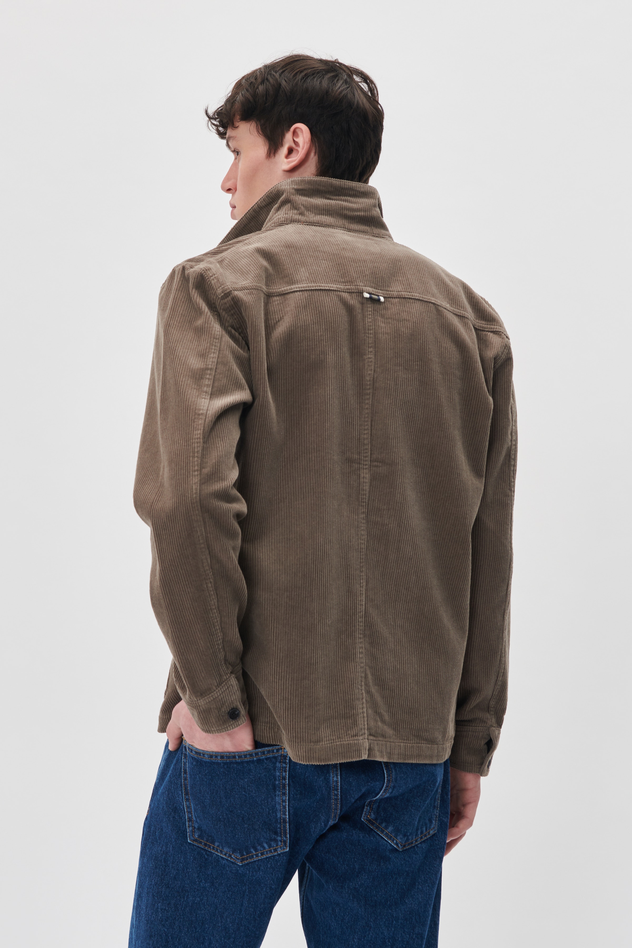 MAshay Overshirt LOOKBOOK BACK 30206923-190808