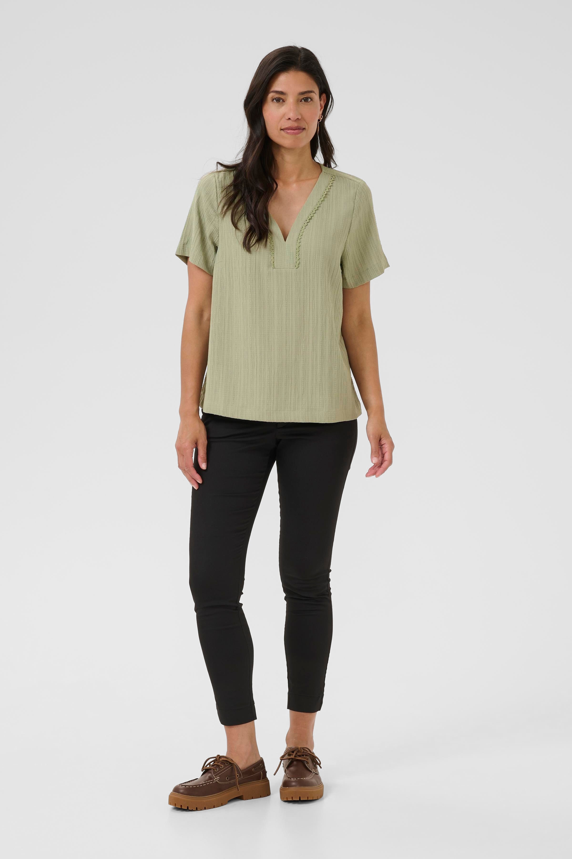 BPvitta Blouse LOOKBOOK FRONT 40200014-108821