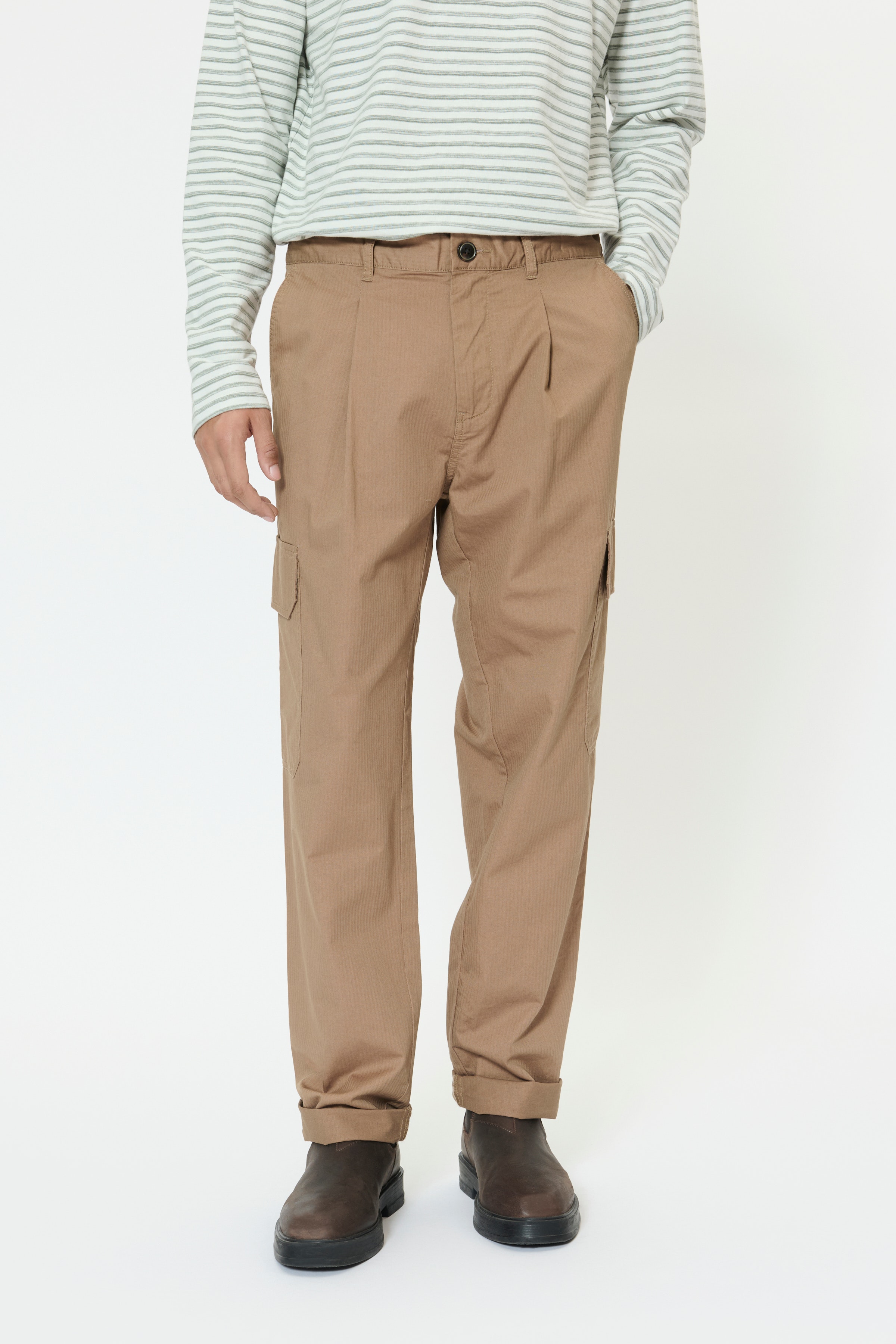 MAhart Bukser LOOKBOOK FRONT 30208994-181017