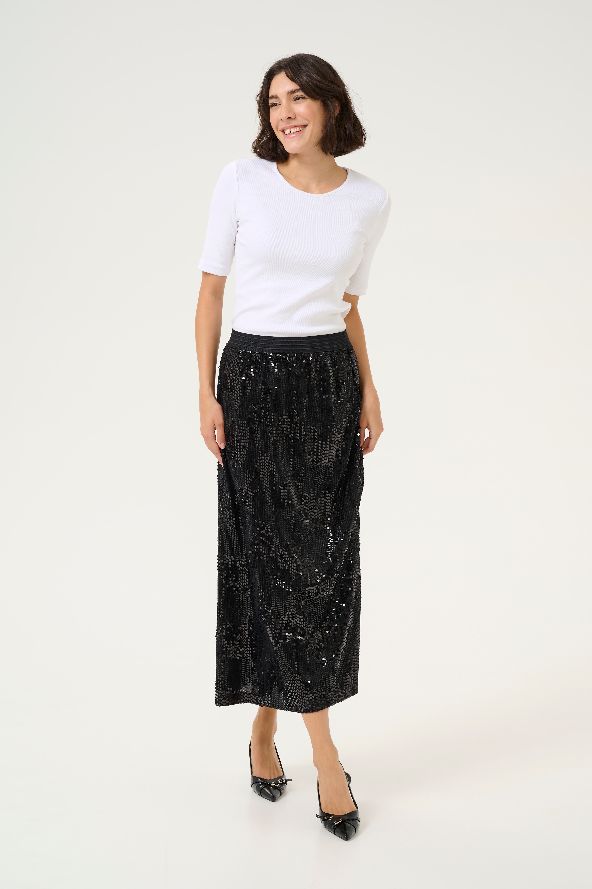 KAamalie Paljettskjørt LOOKBOOK FRONT 10509829-100121