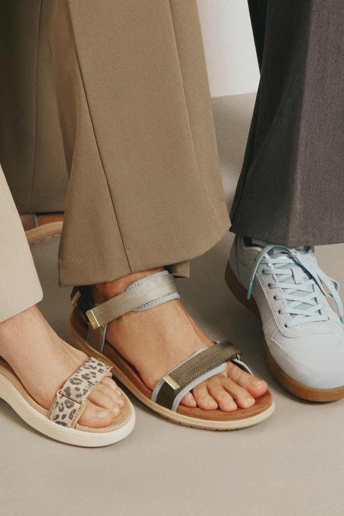 Line Sandal LOCATION NONE 40551601-400309
