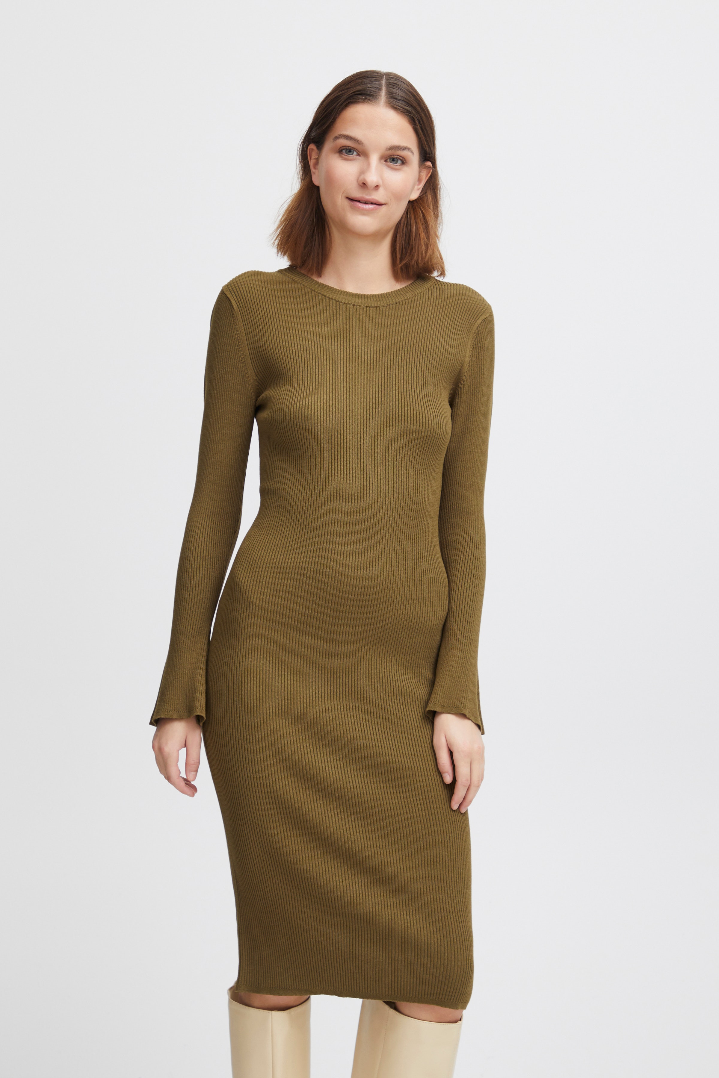 BYMMORLA Dress LOOKBOOK FRONT 20815308-190622