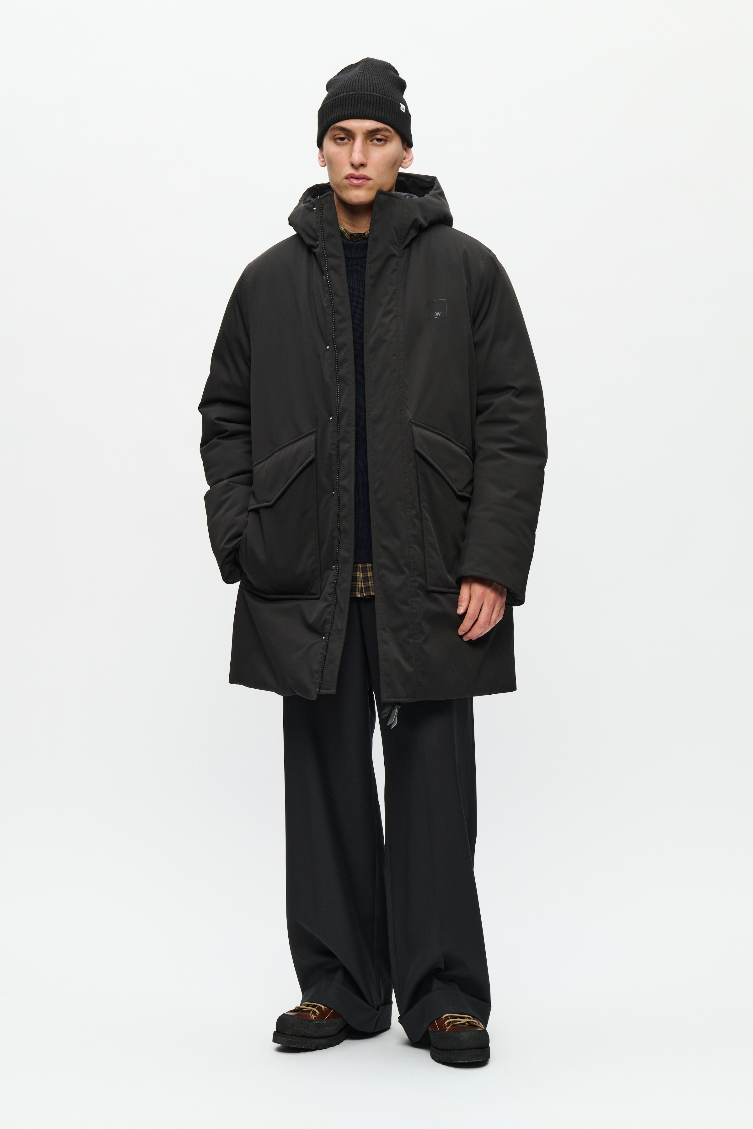 WWHanes Mantel LOOKBOOK FRONT 30251652-303700