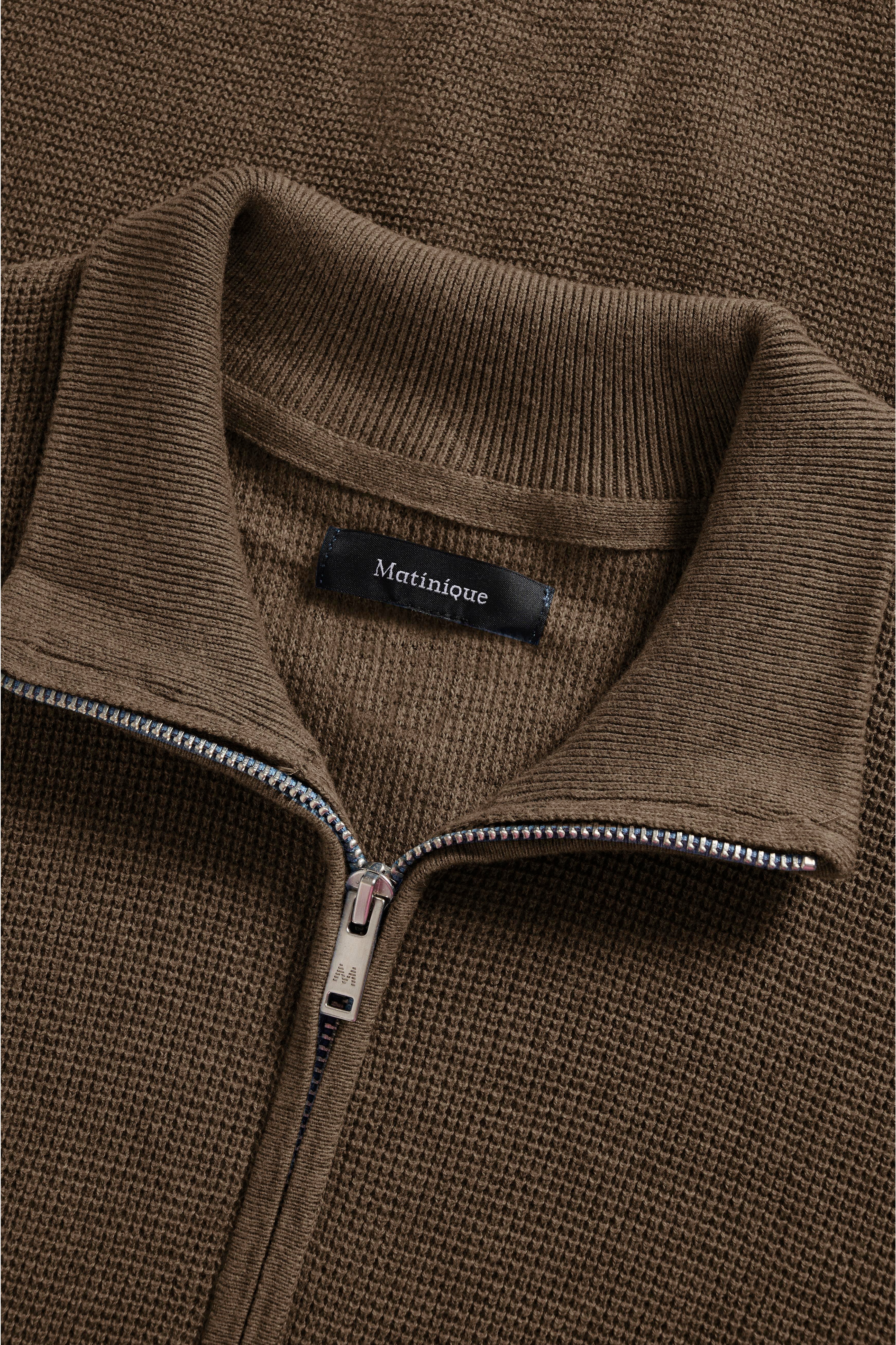 MAlagoon Half-Zip Pullover PACK DETAIL 30207192-1908081