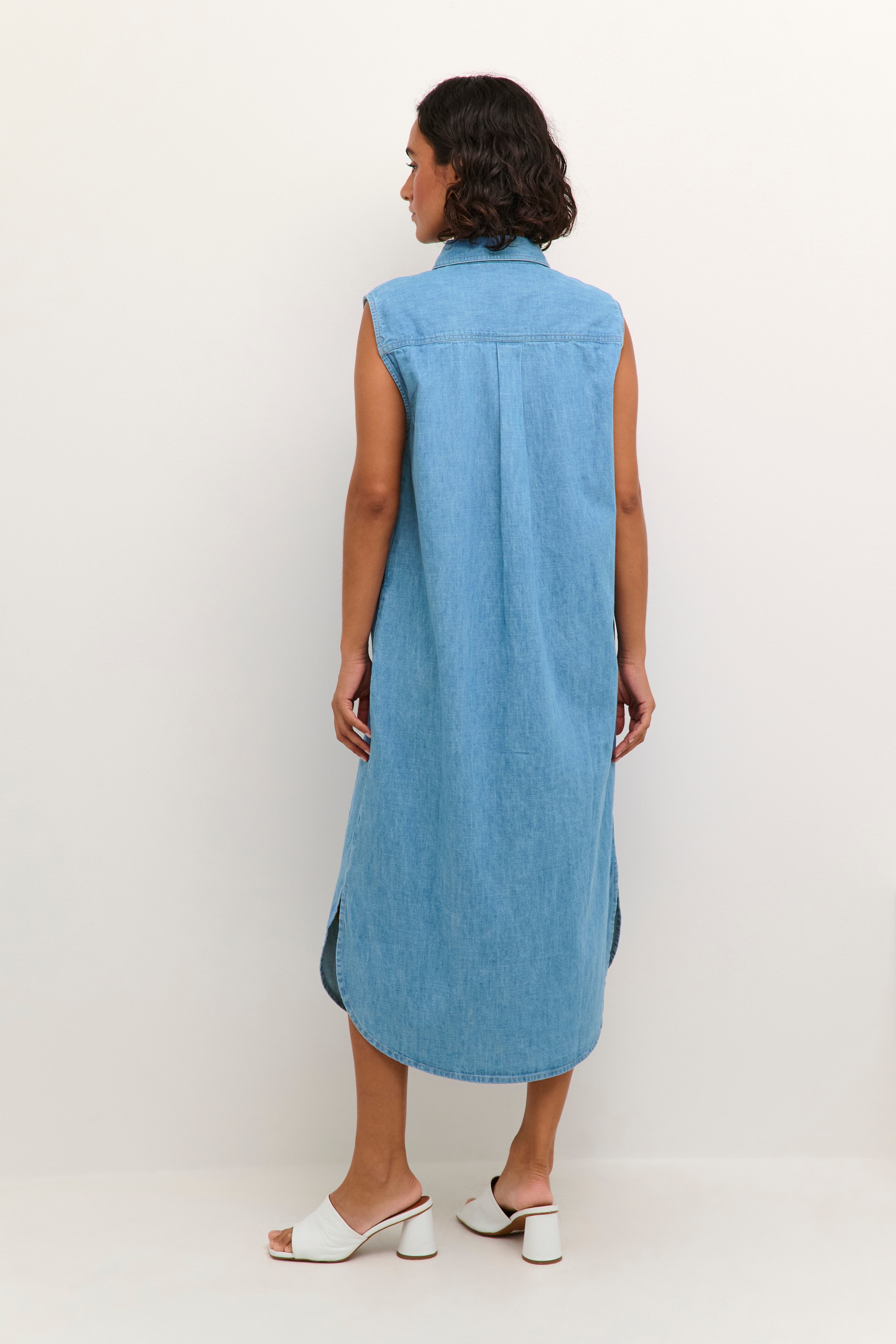 KAlouise Kleid LOOKBOOK BACK 10508518-105707