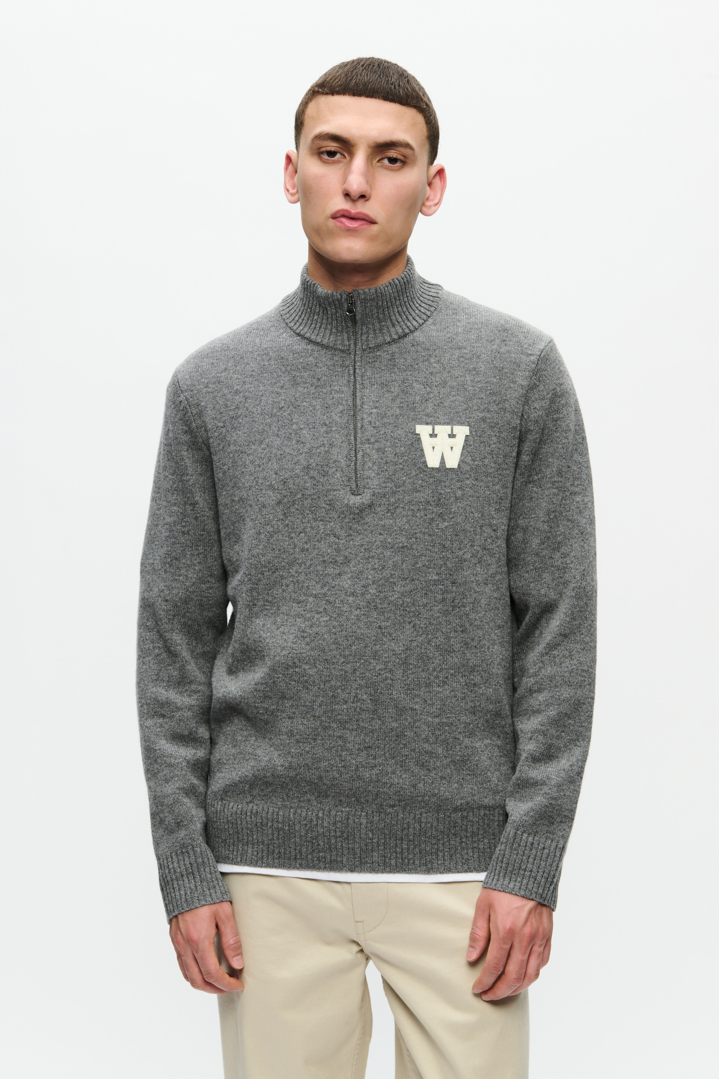 WWTay Sweatshirt LOOKBOOK FRONT 30251854-303736
