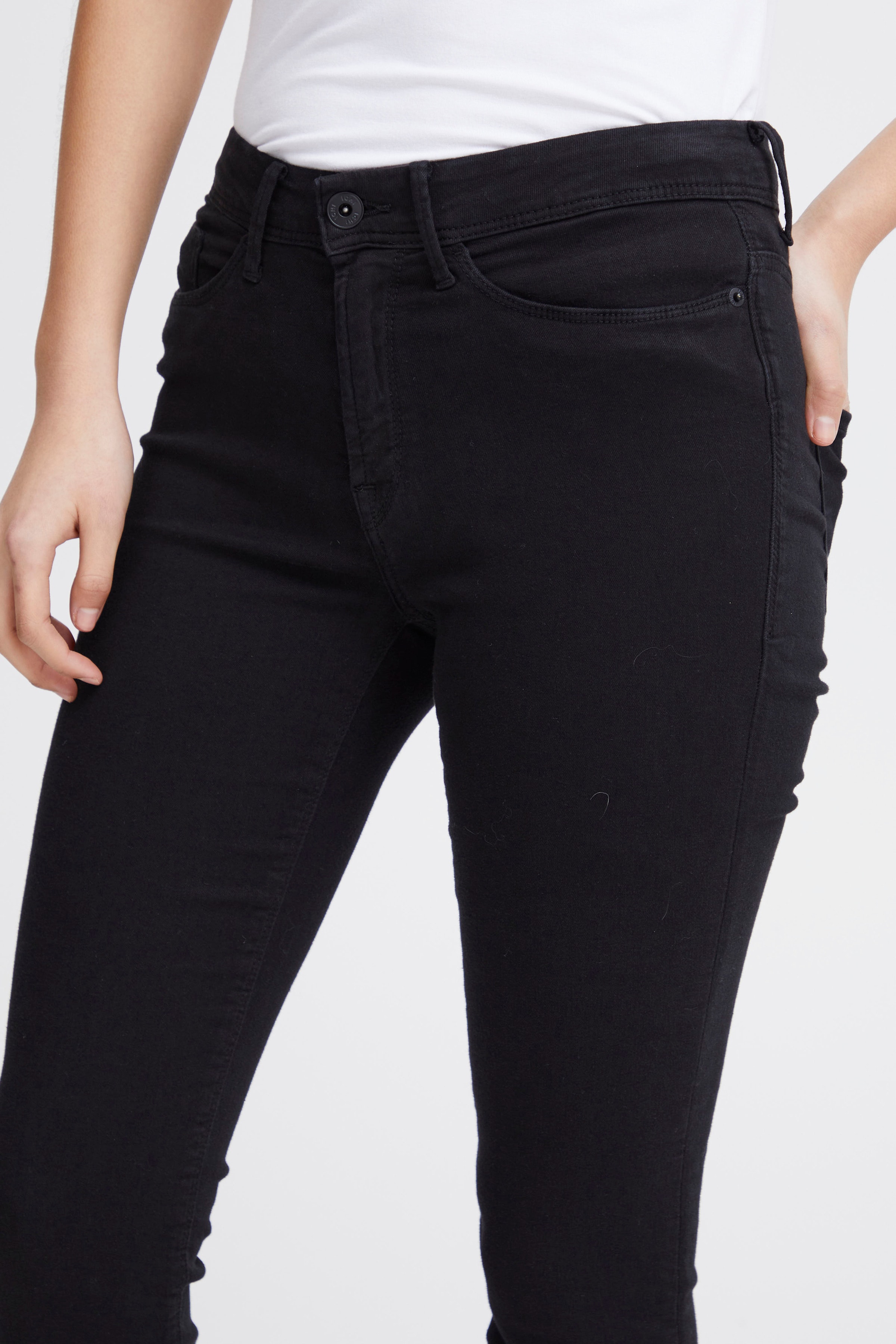 IHERIN Jeans LOOKBOOK DETAIL 102768-10001