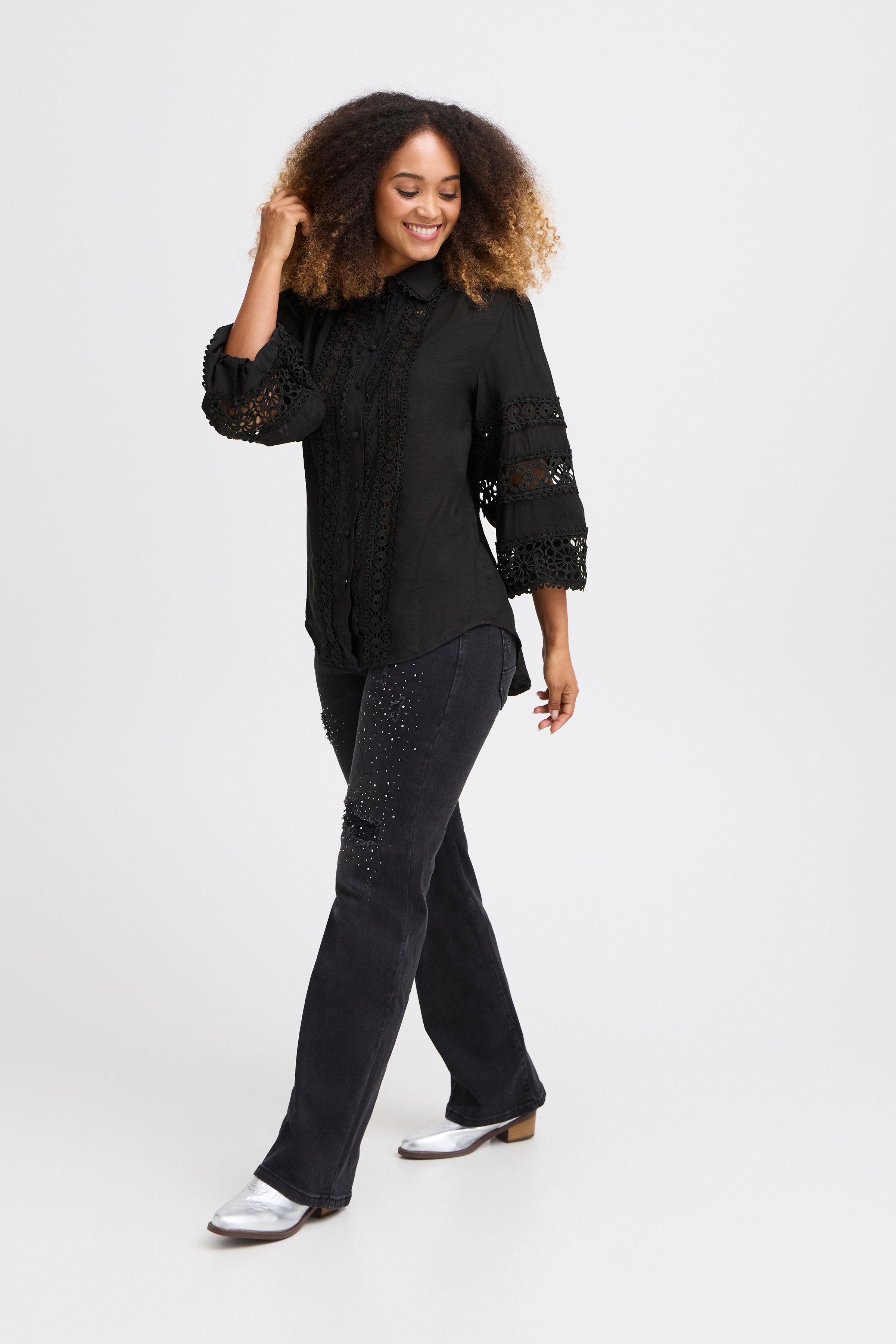 SBBISOU Bluse LOOKBOOK FRONT 22100826-190303