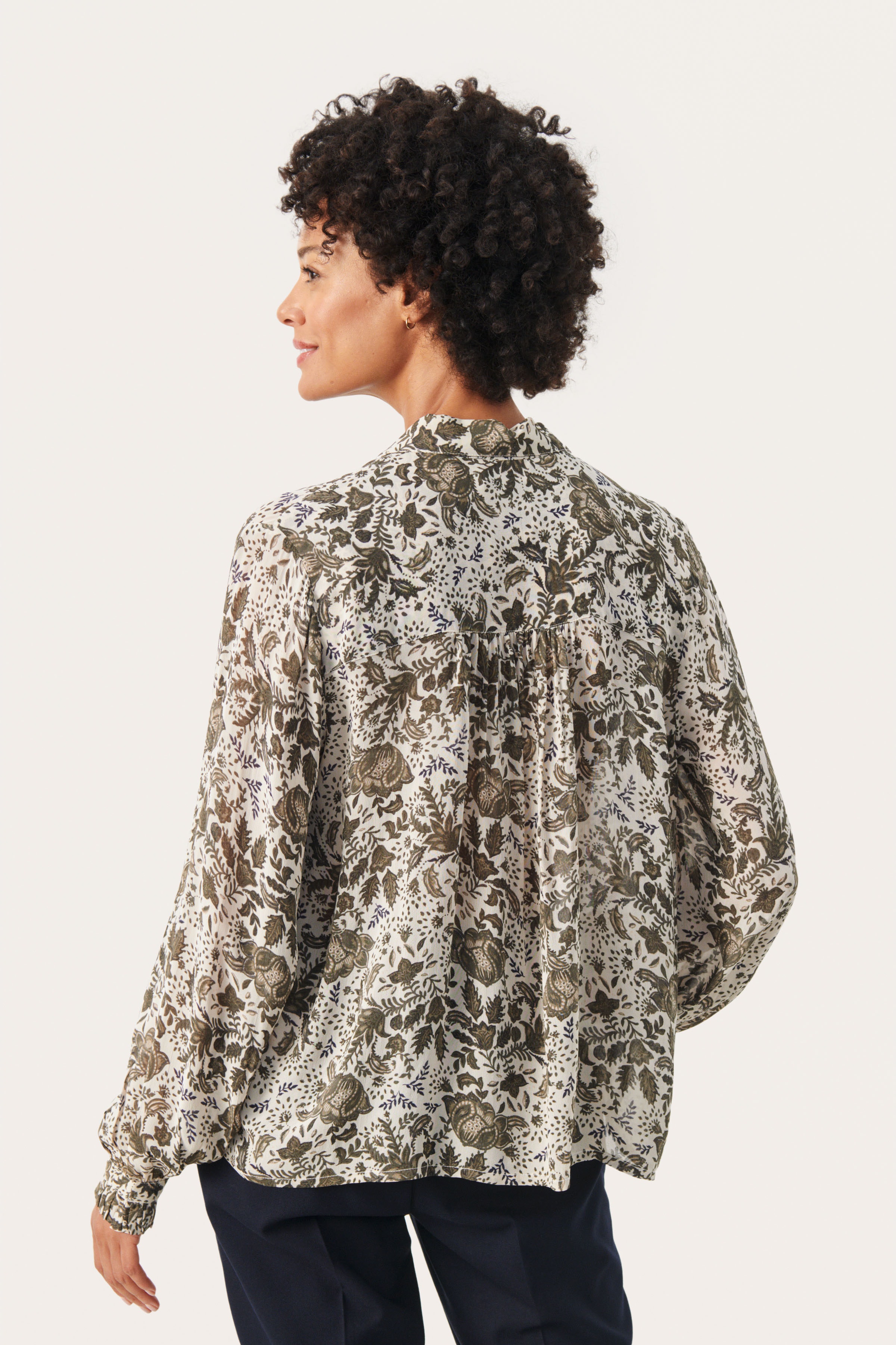 FayaPW Blouse LOOKBOOK BACK 30308284-302621