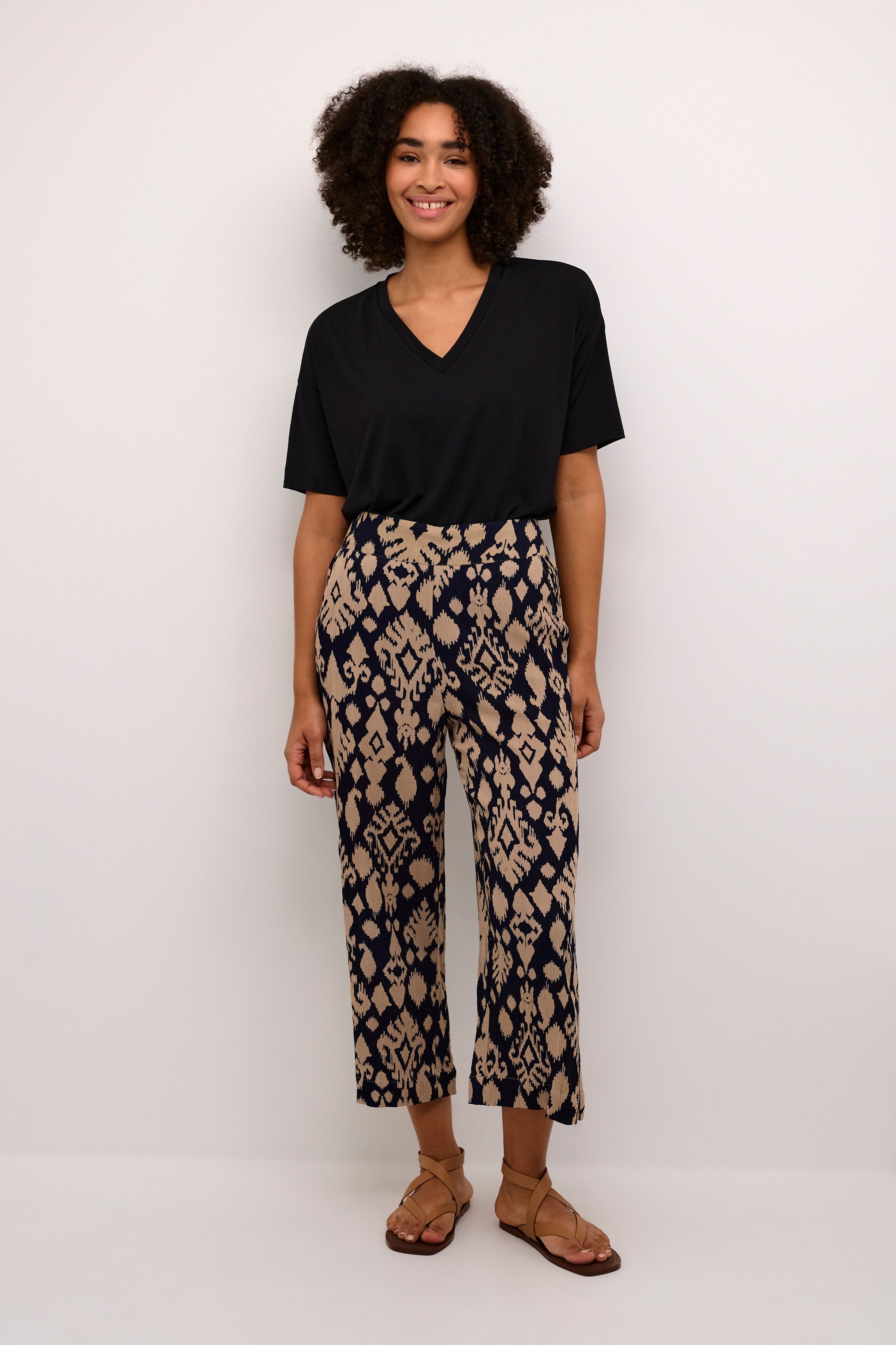 BPulla Trousers LOOKBOOK FRONT 10590456-106049B