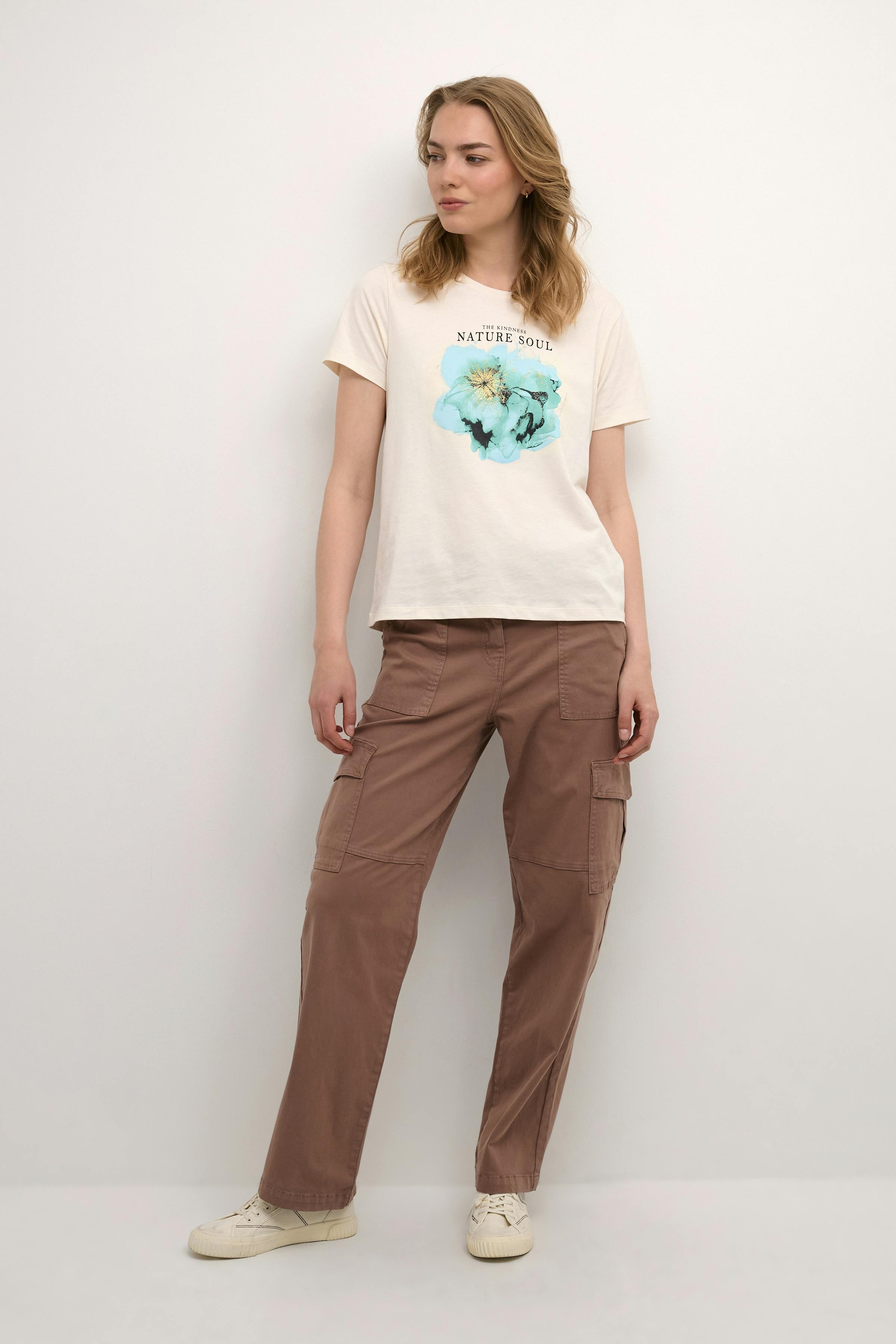 CRWinnie T-shirt LOOKBOOK FRONT 10612214-120601