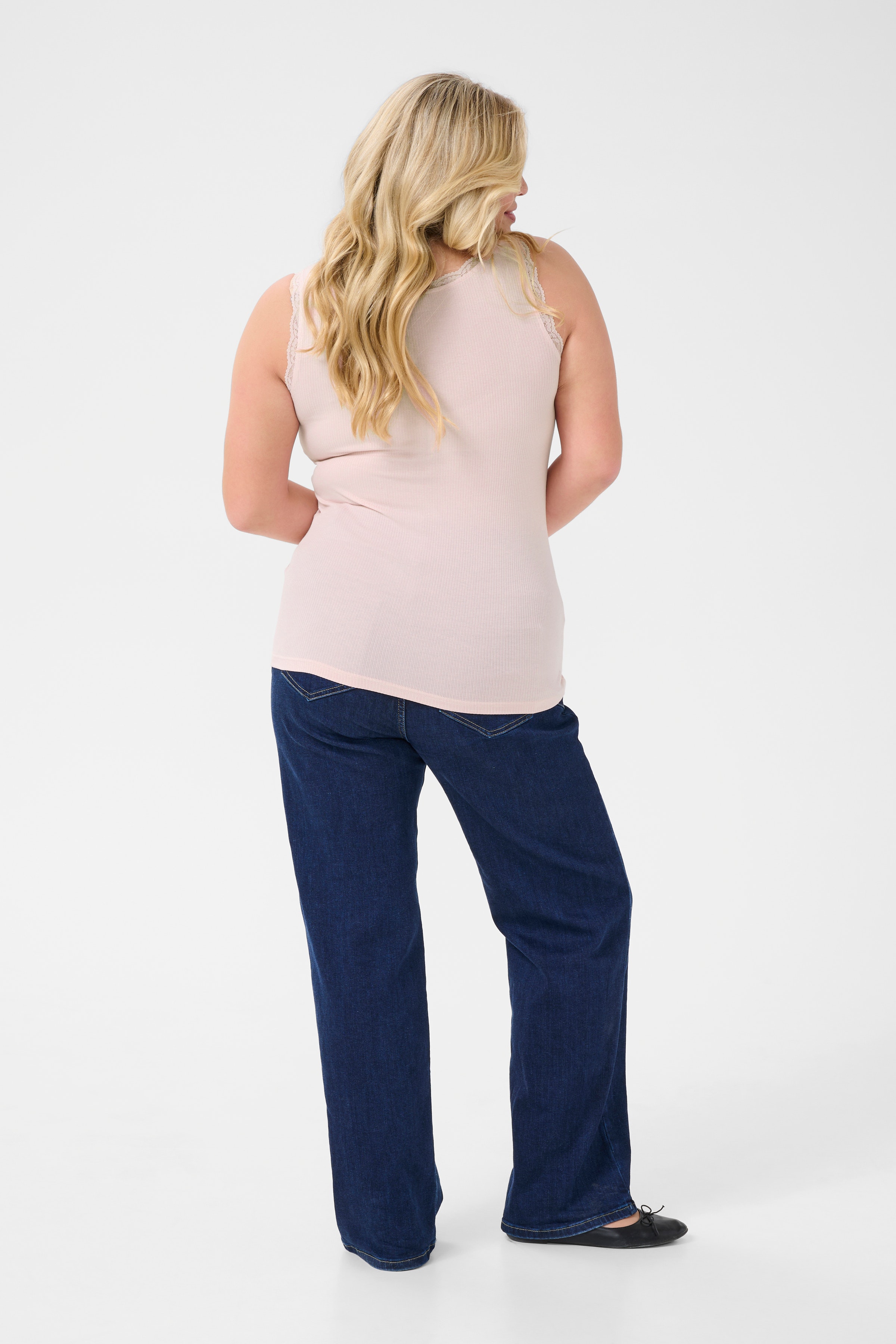 KComia Top LOOKBOOK BACK 10583468-141905