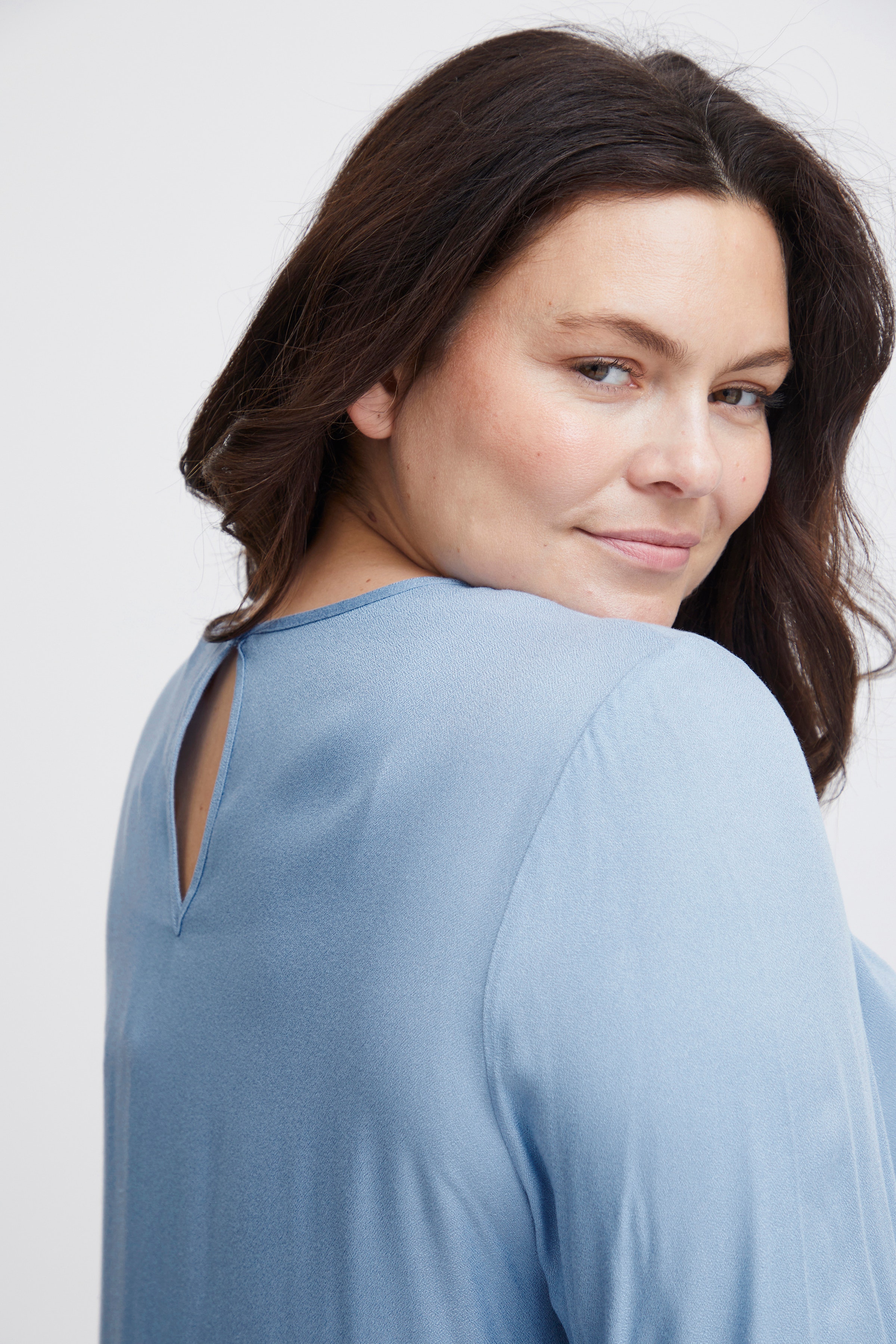 SWZURI Blouse LOOKBOOK DETAIL 20613397-164022