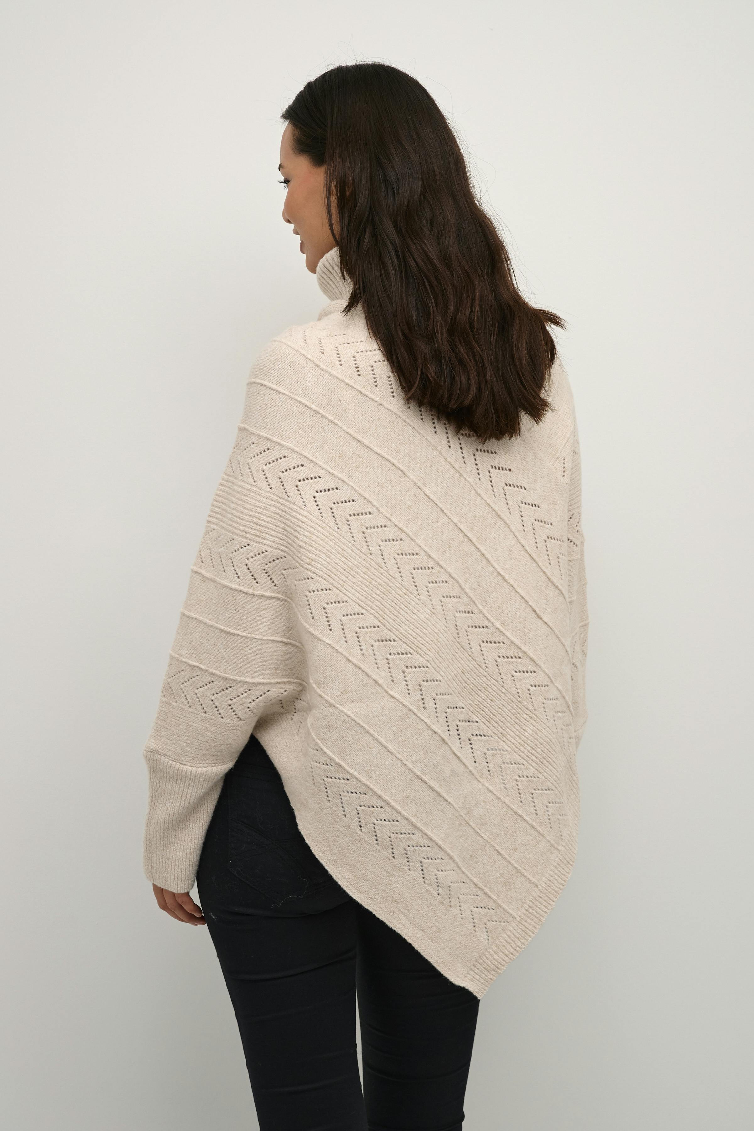 CRHoliday Poncho LOOKBOOK BACK 10612387-100232