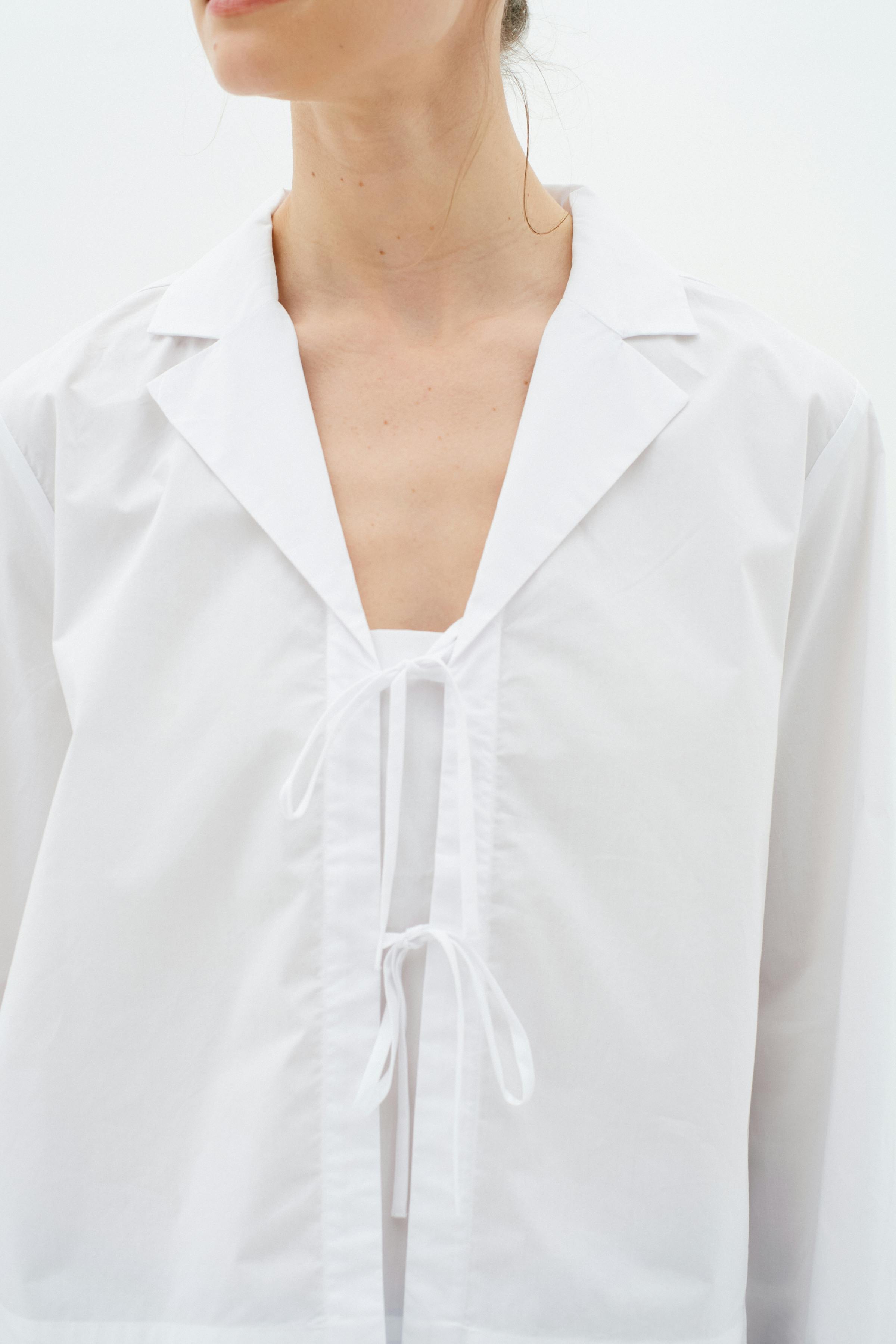 HelveIW Cropped Shirt LOOKBOOK DETAIL 30109108-300001