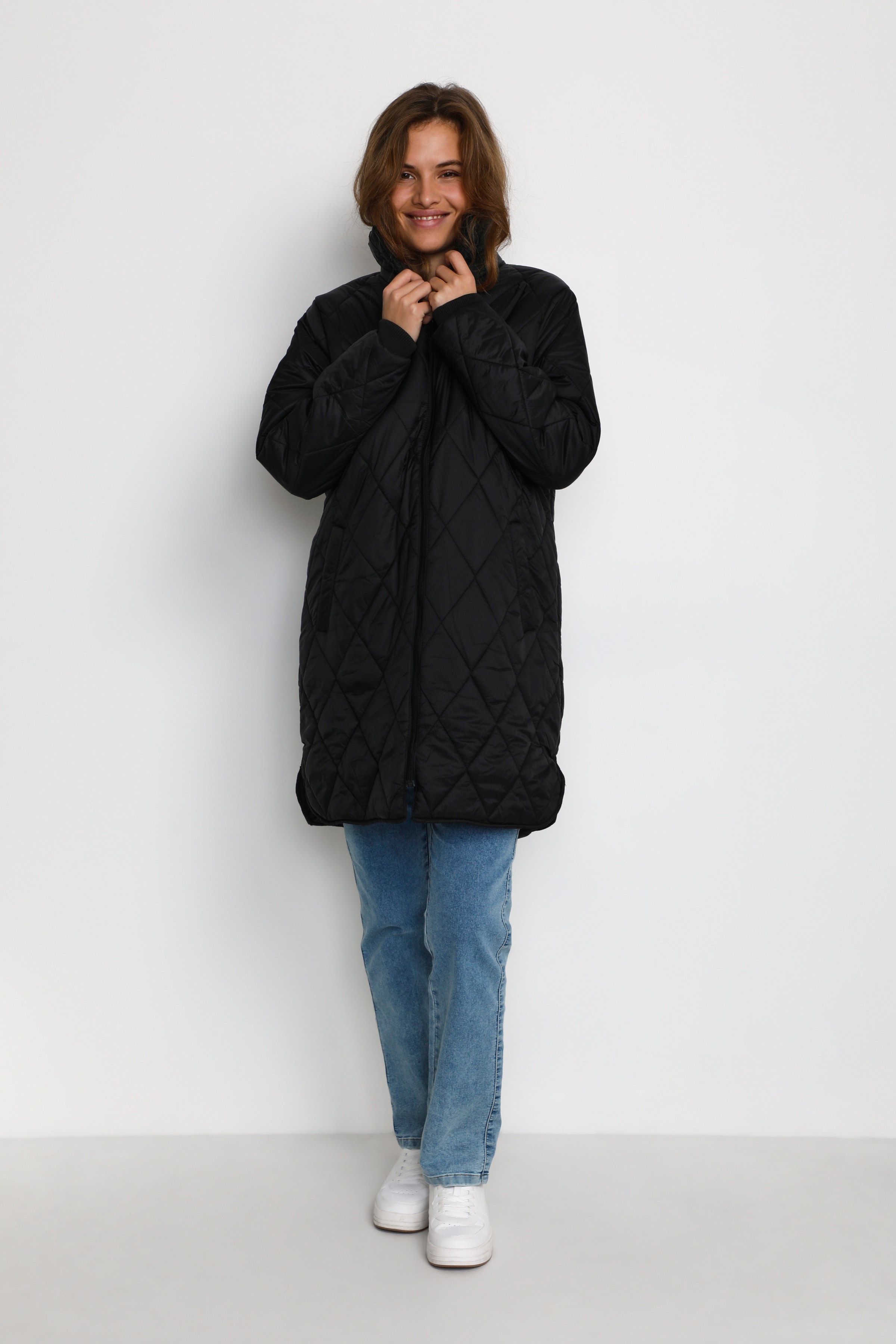 KAlorelia Kåpe LOOKBOOK FRONT 10506375-100121