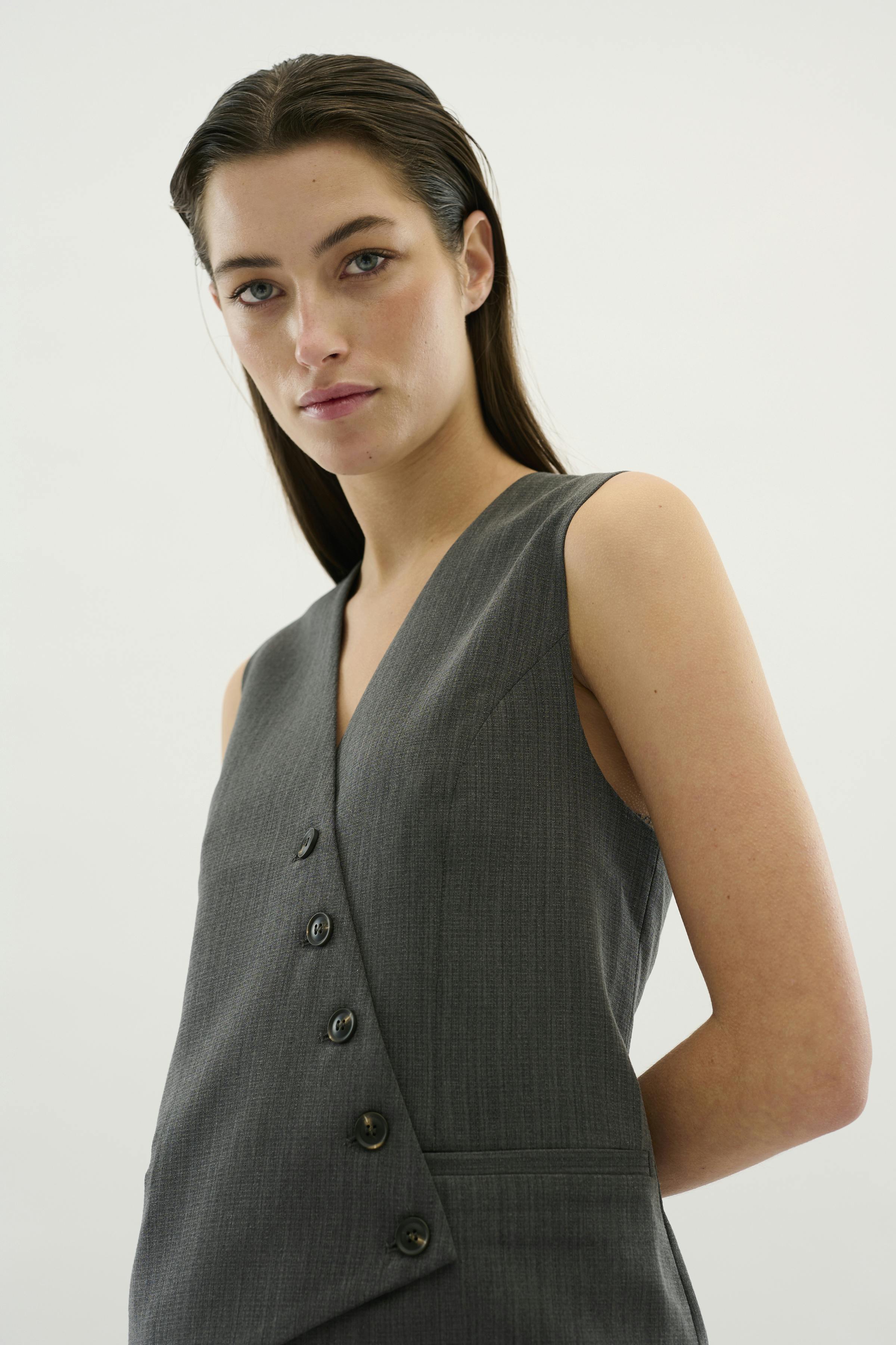 KBRo Vest LOOKBOOK FRONT 10105155-105059