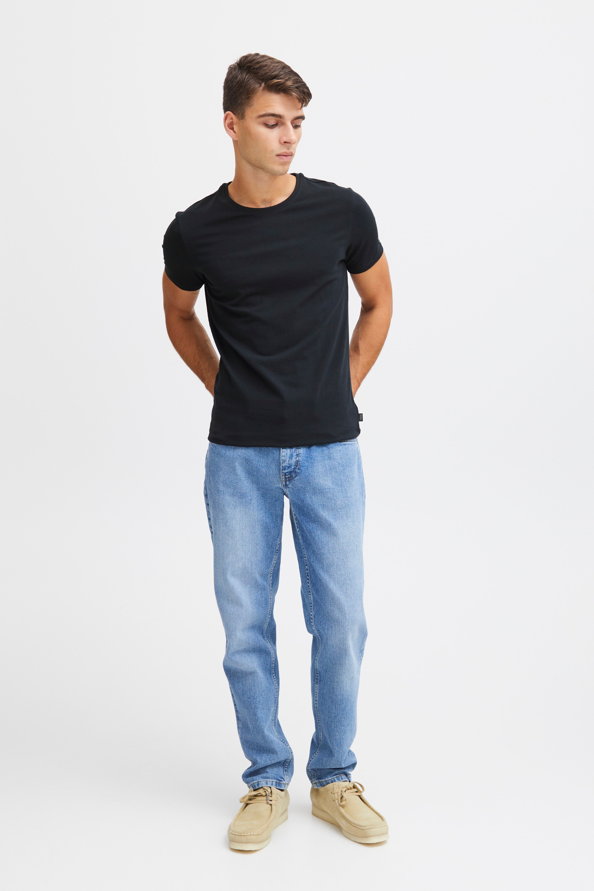 CFDAVIDE T-shirt LOOKBOOK FRONT 20503063-50442
