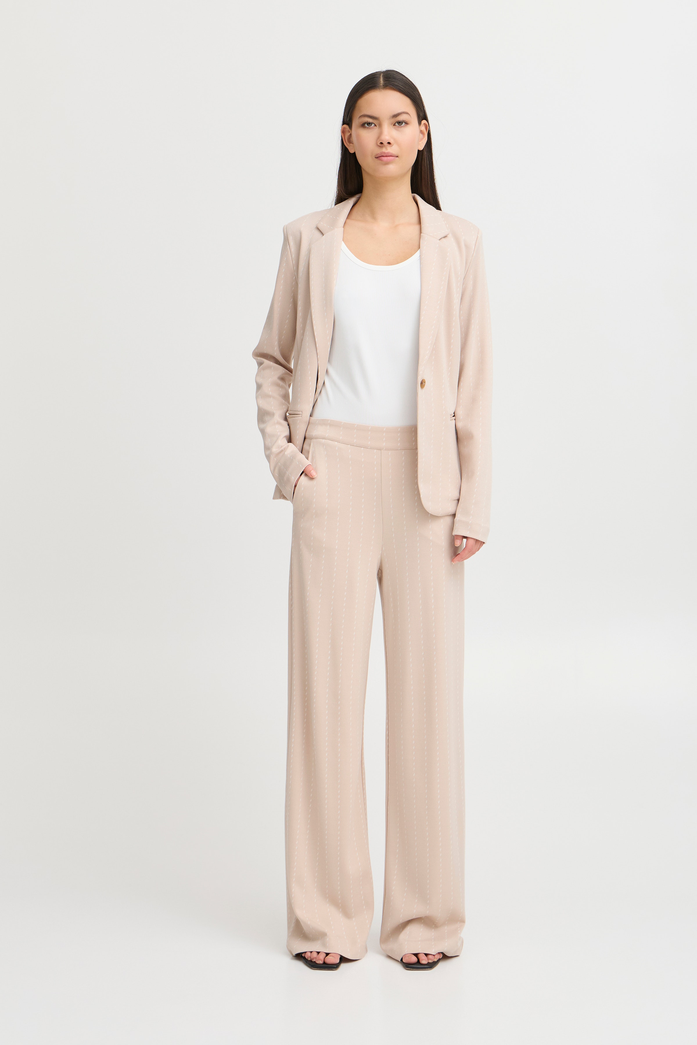 IHRUTI Bukser LOOKBOOK FRONT 20120474-151308