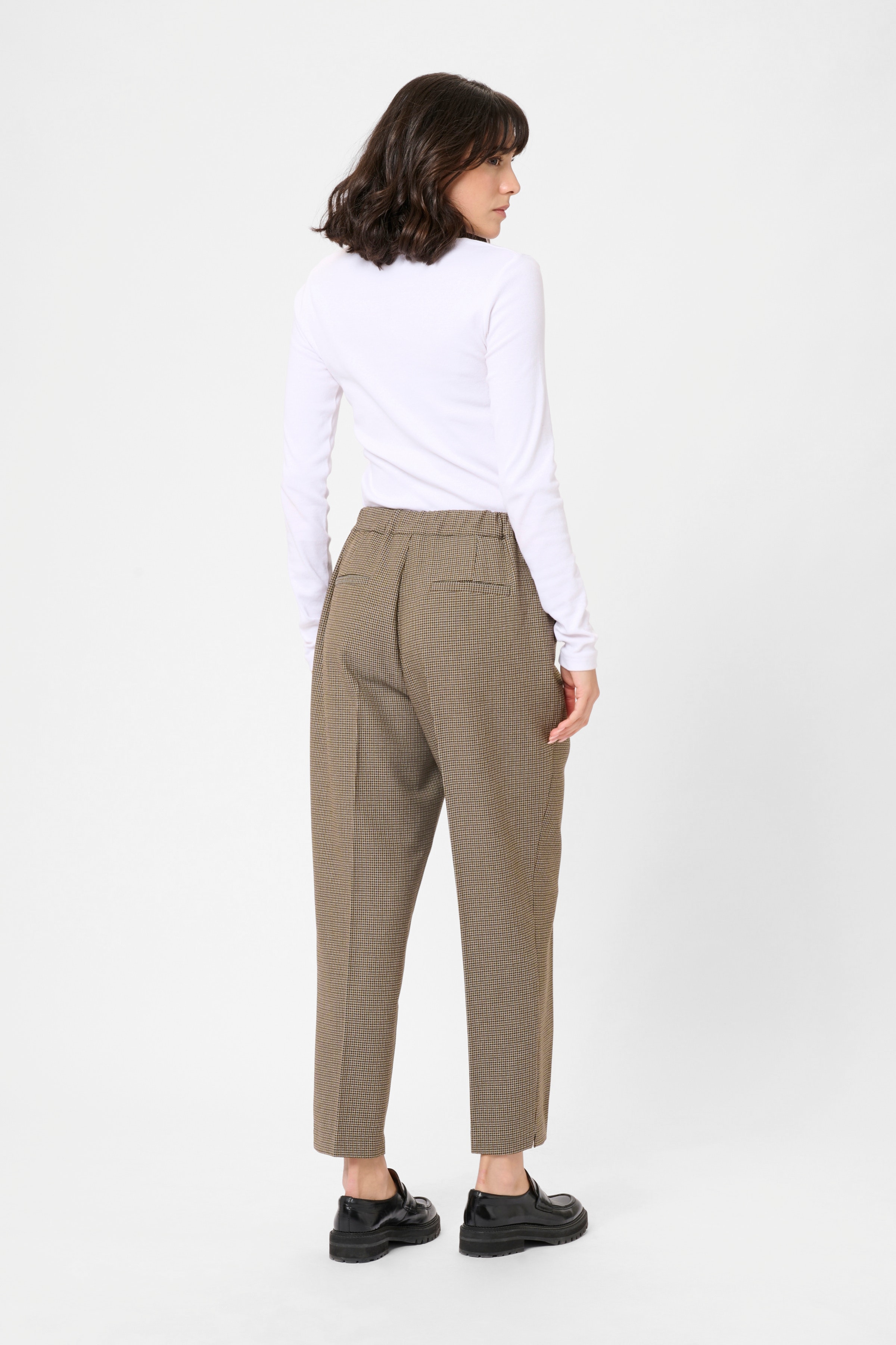 KAelyah Bukser LOOKBOOK BACK 10510848-108548