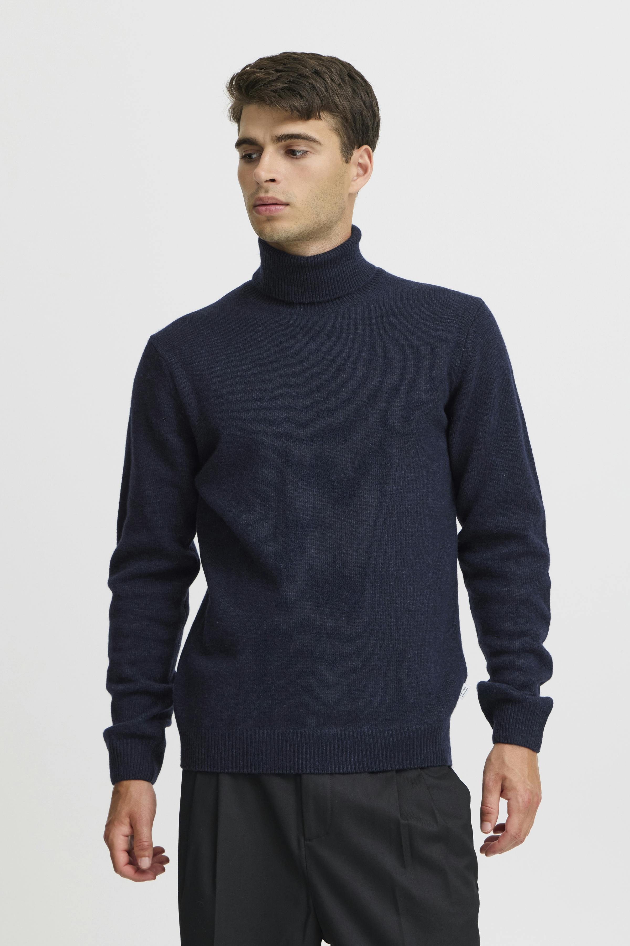 CFKARL PULLOVER LOOKBOOK FRONT 20503971-193923