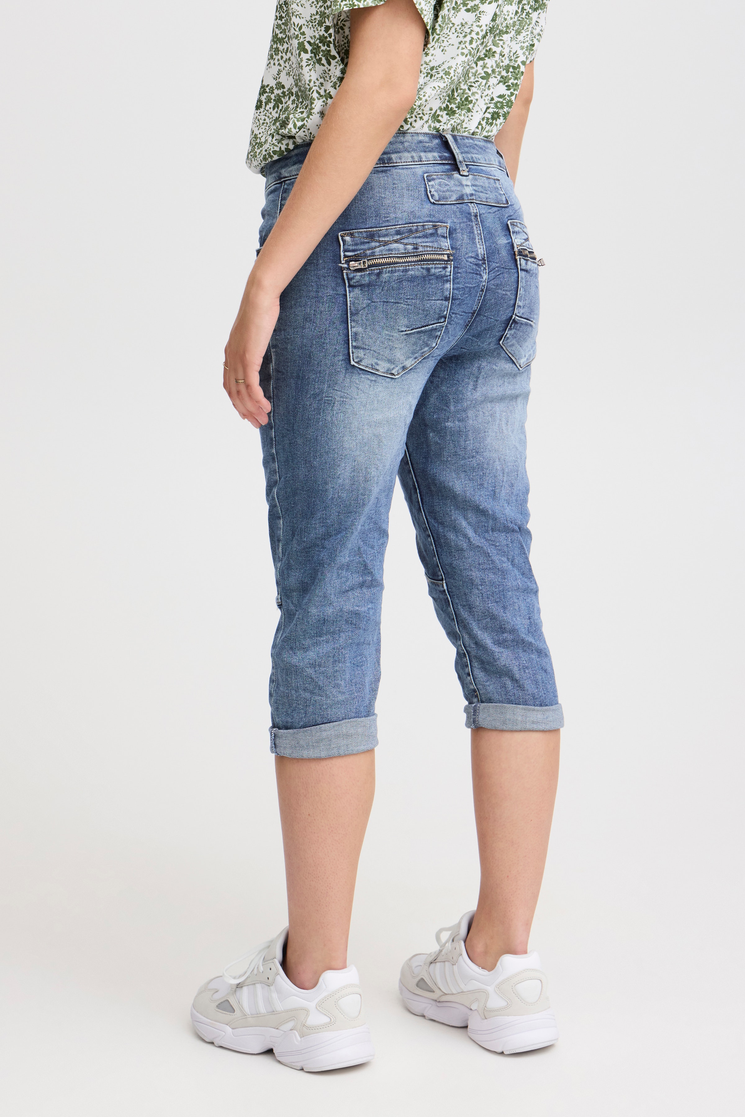 Jeans LOOKBOOK BACK 22100652-203403