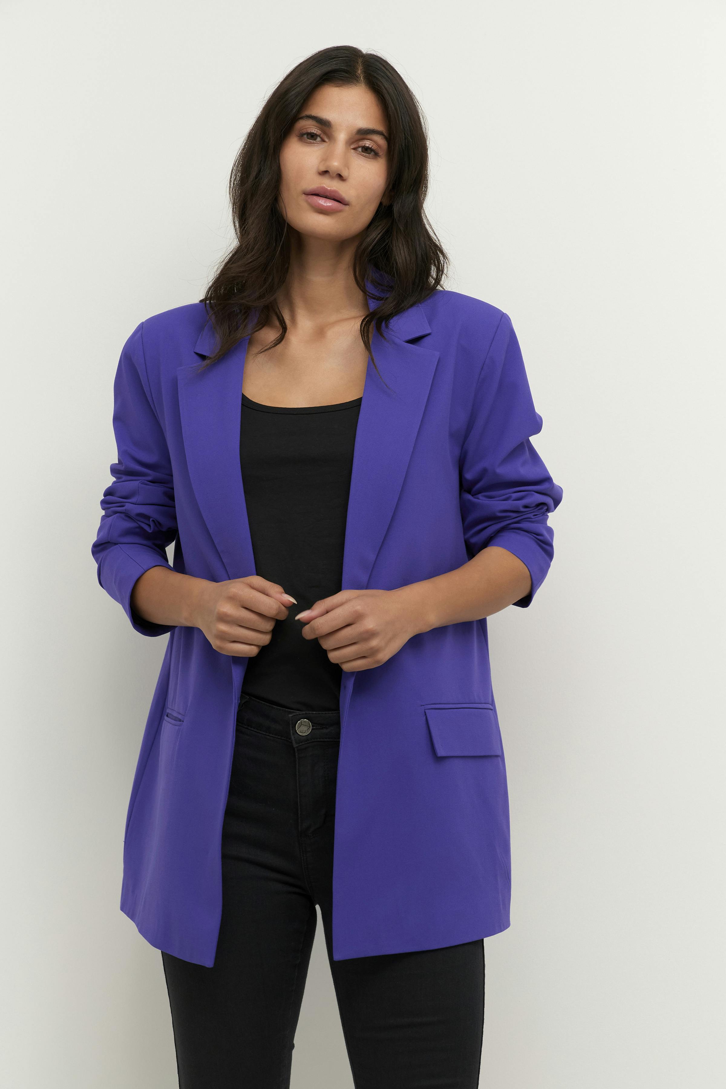 KAcolette Blazer LOOKBOOK FRONT 10552040-193847