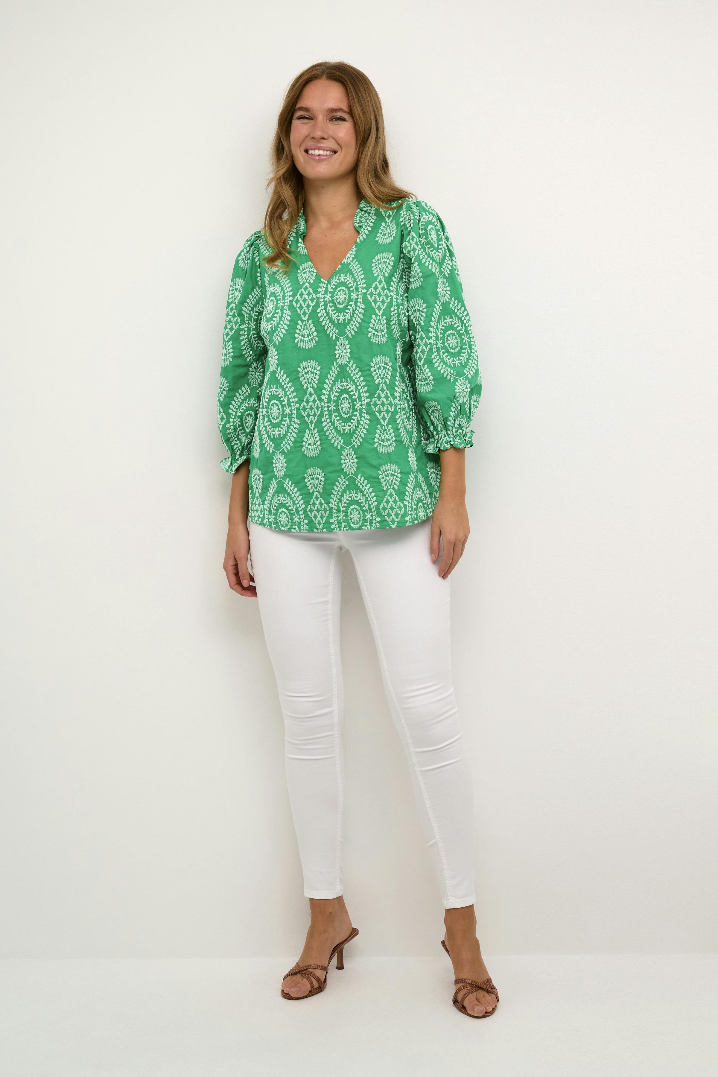 CUtia Blouse LOOKBOOK FRONT 50109439-165932