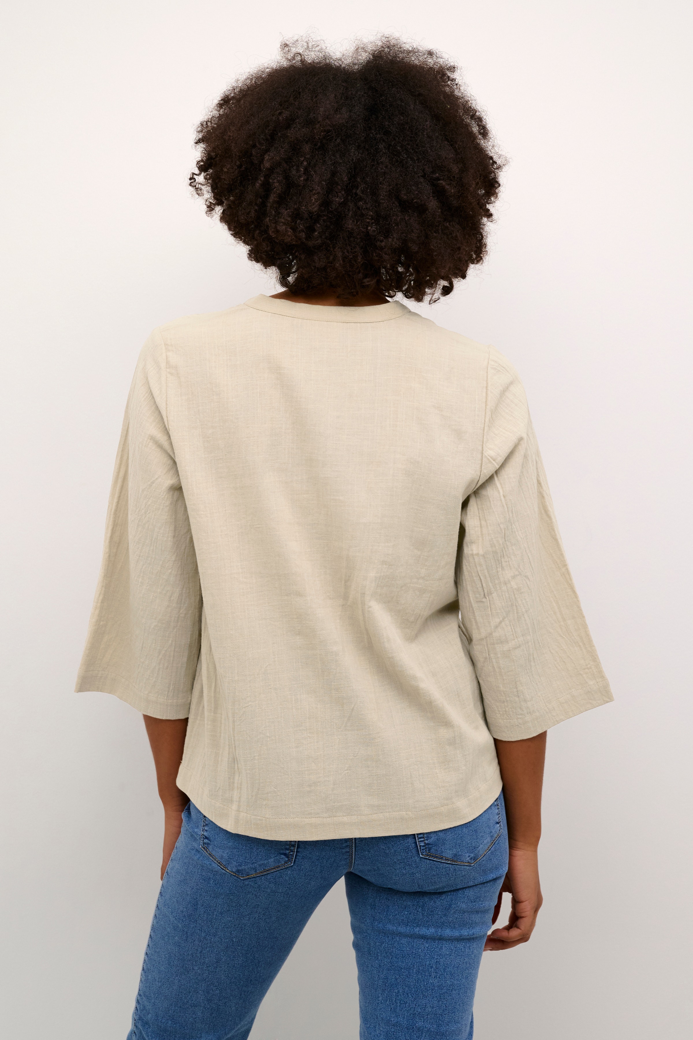 KAemily Bluse LOOKBOOK BACK 10508874-151305